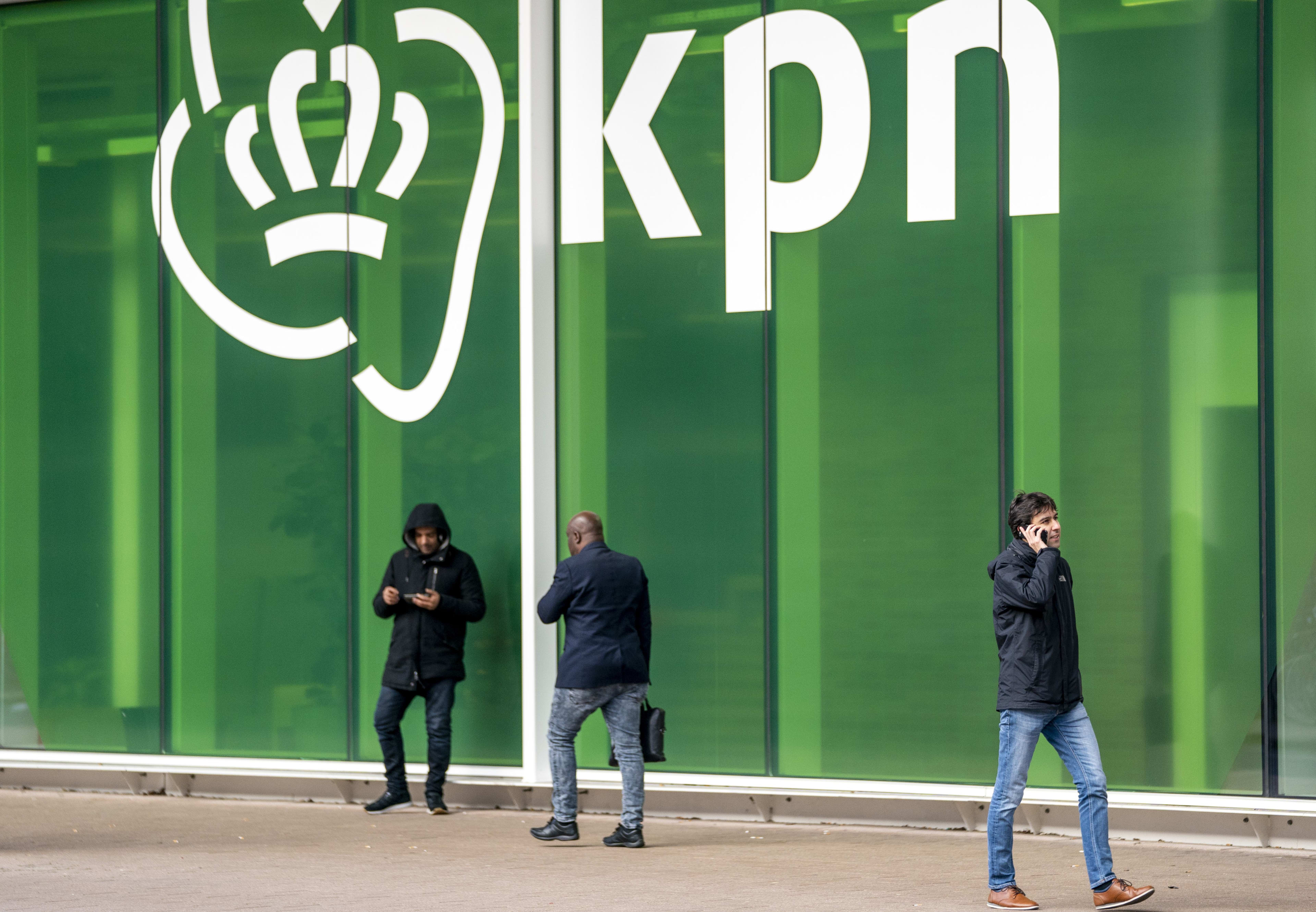 'Chinees bedrijf kon alle gesprekken van mobiele KPN-klanten afluisteren'