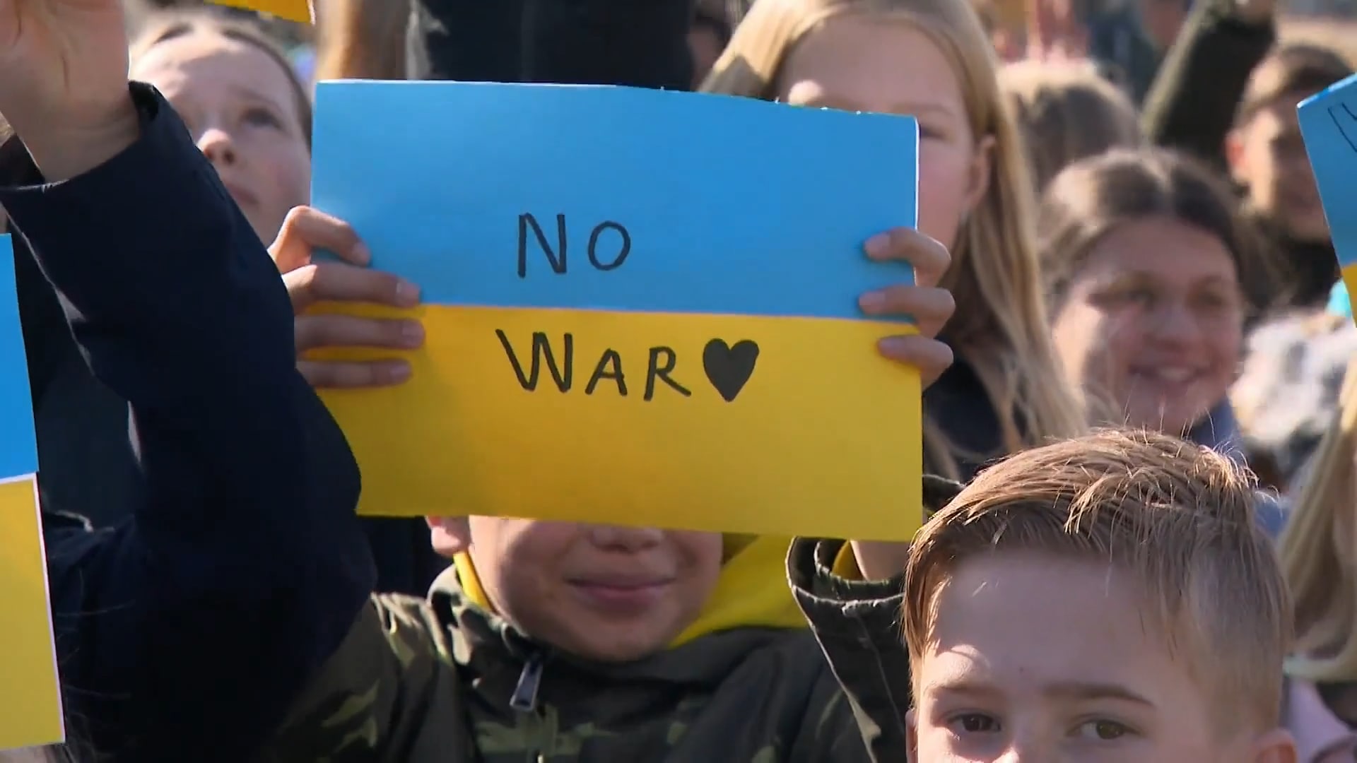 Bijna de helft van de tieners vreest ook oorlog in Nederland