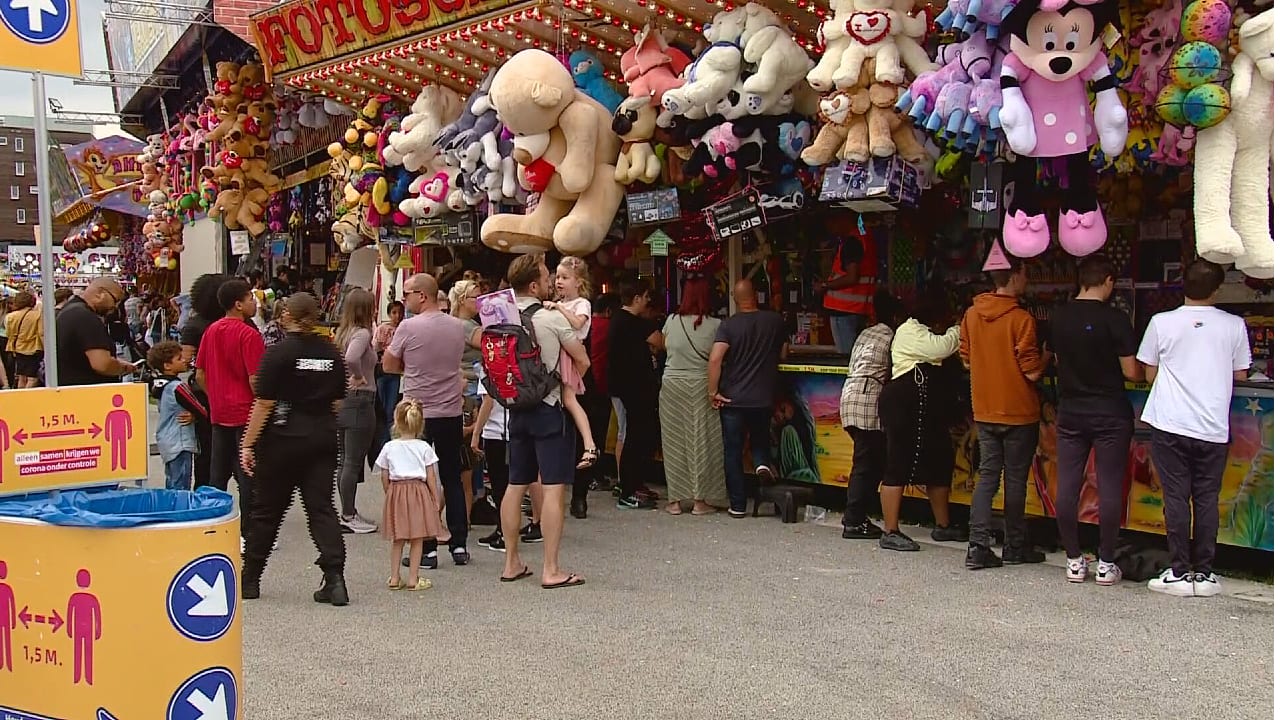 Kermis in Almere eerder dicht na vechtpartij: 'Kleine groep verpest het voor de rest'