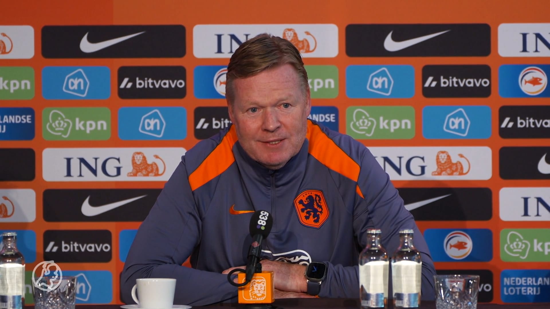 Koeman openhartig over ziekte van vrouw Bartina: 'Dit is ook een mooie afleiding'