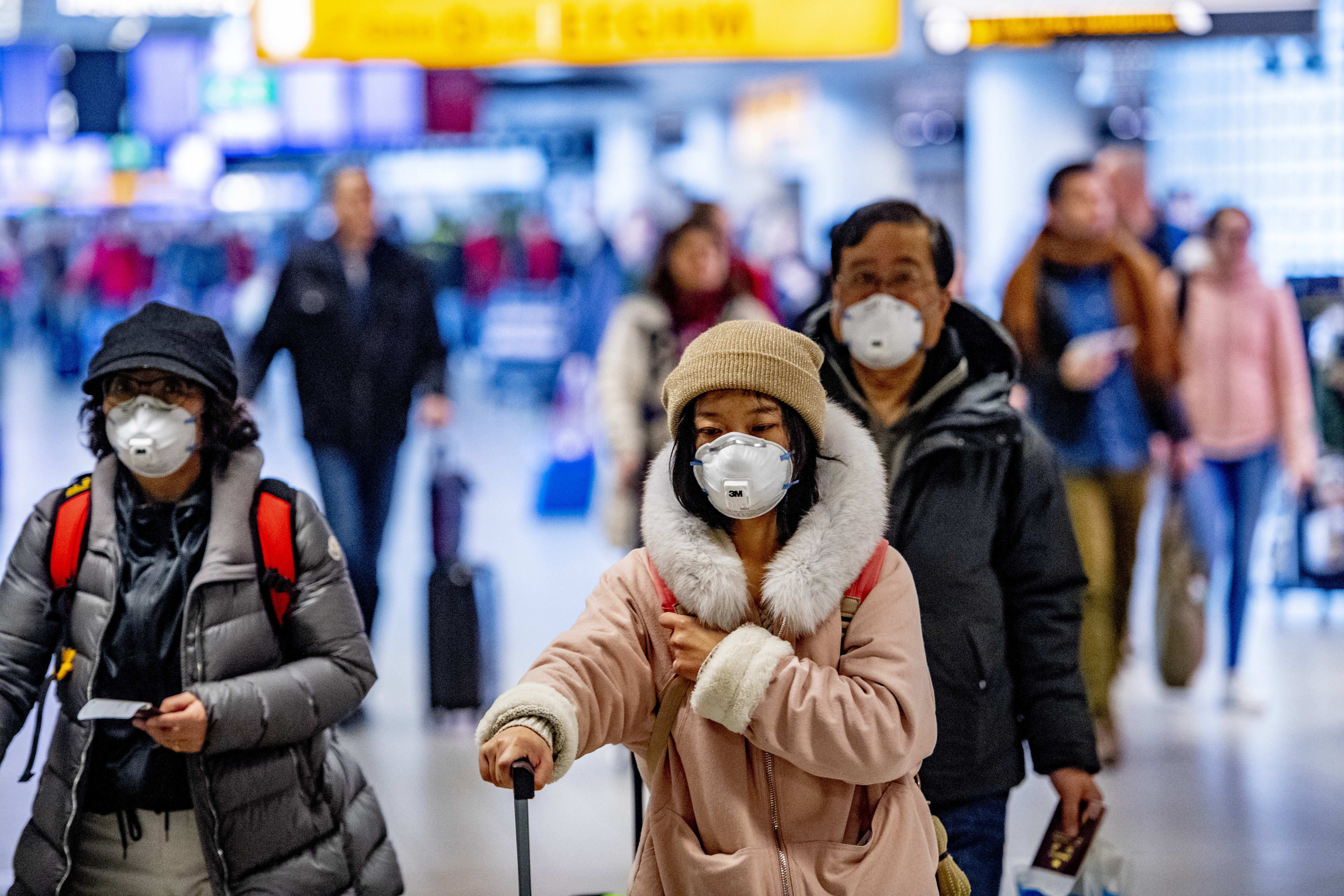 Verontwaardiging over openblijven Schiphol ondanks harde lockdown: 'Ook dicht ermee!'