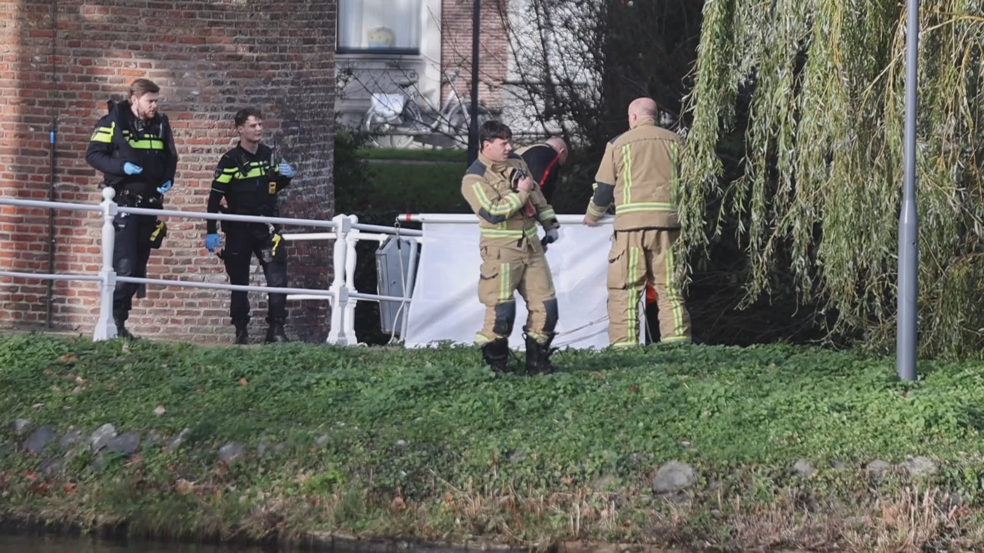 Nog twee doden gevonden in water na dodelijk ongeluk Delft