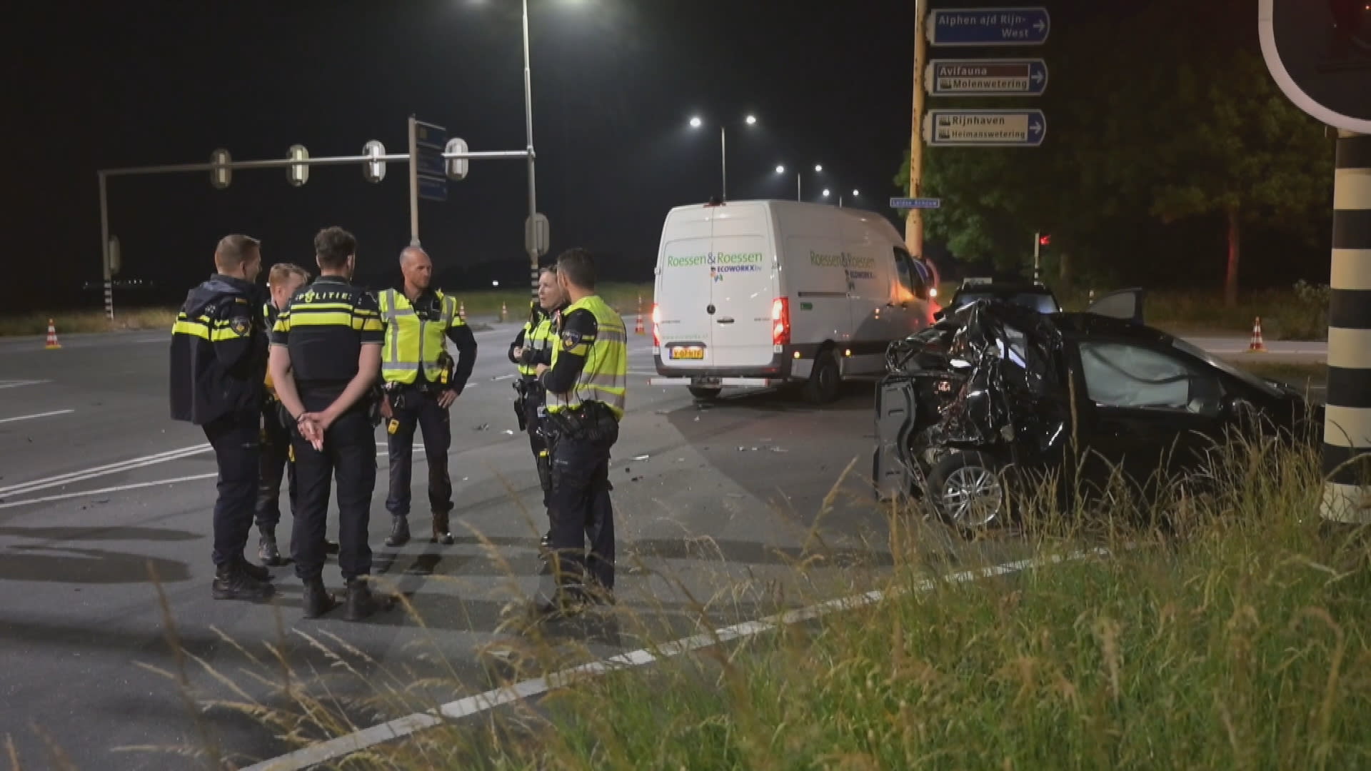 Bestuurder onder invloed veroorzaakt ravage op N11 bij Alphen