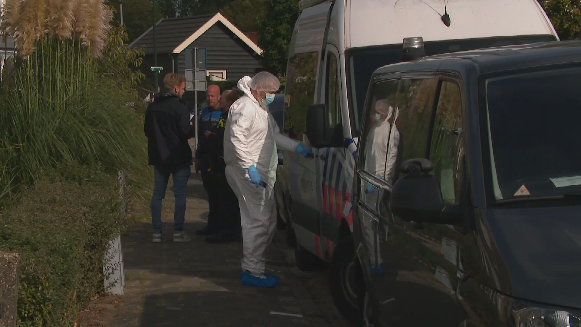 Jongen (9) dood in woning Hardinxveld-Giessendam, vrouw (36) aangehouden
