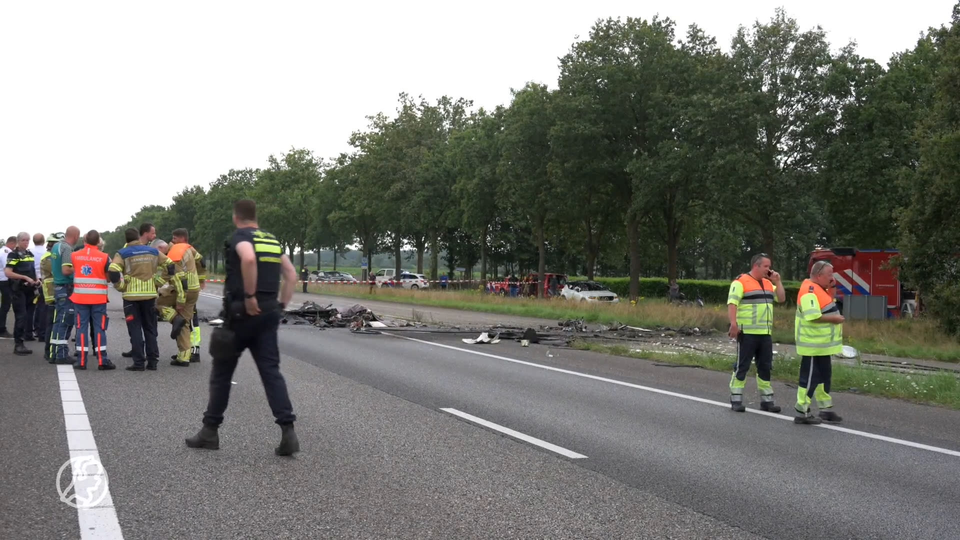 A58 nog tot en met woensdagavond gesloten door vliegtuigcrash