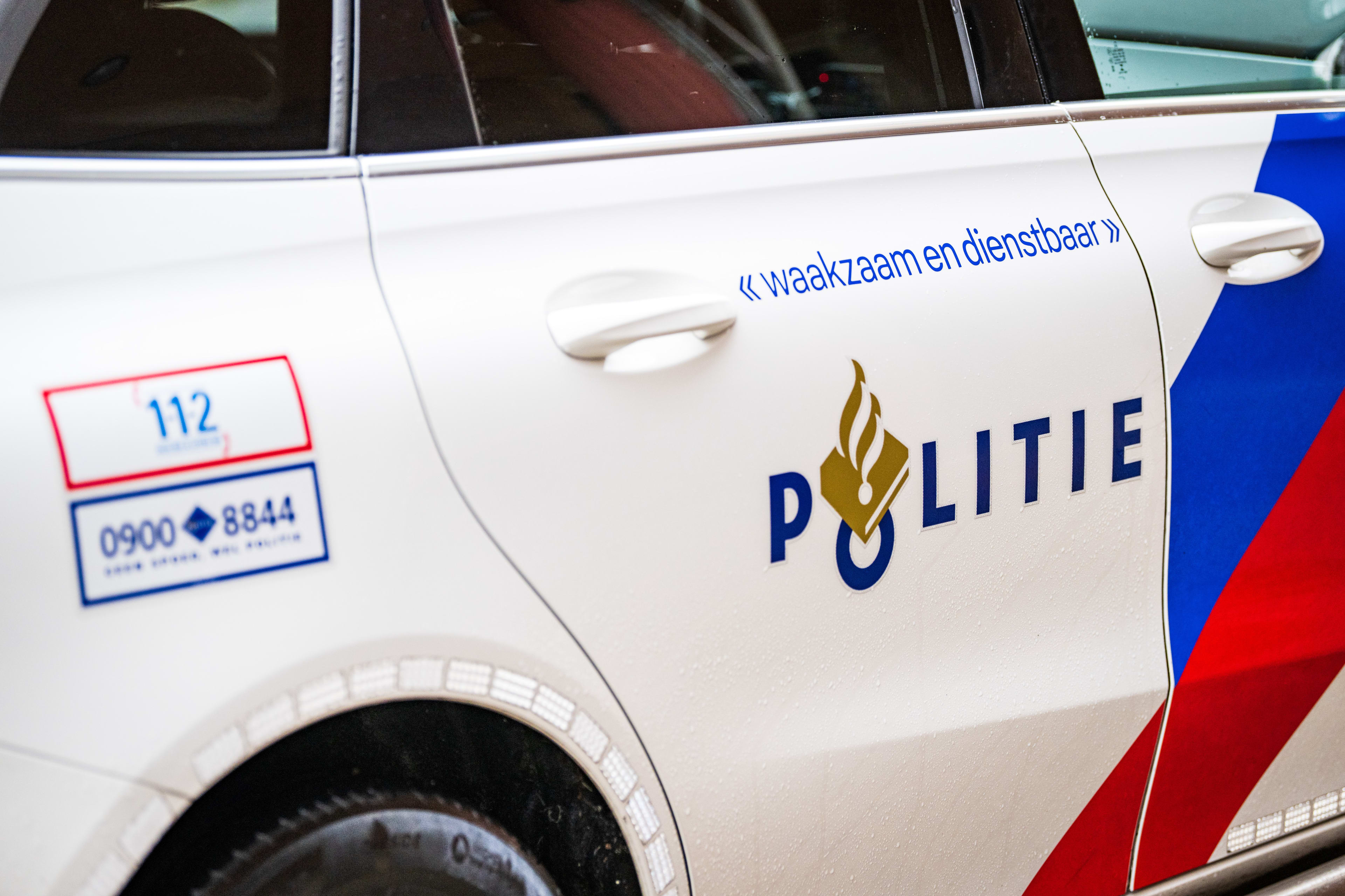 Rotterdamse politie lost waarschuwingsschot om auto te stoppen