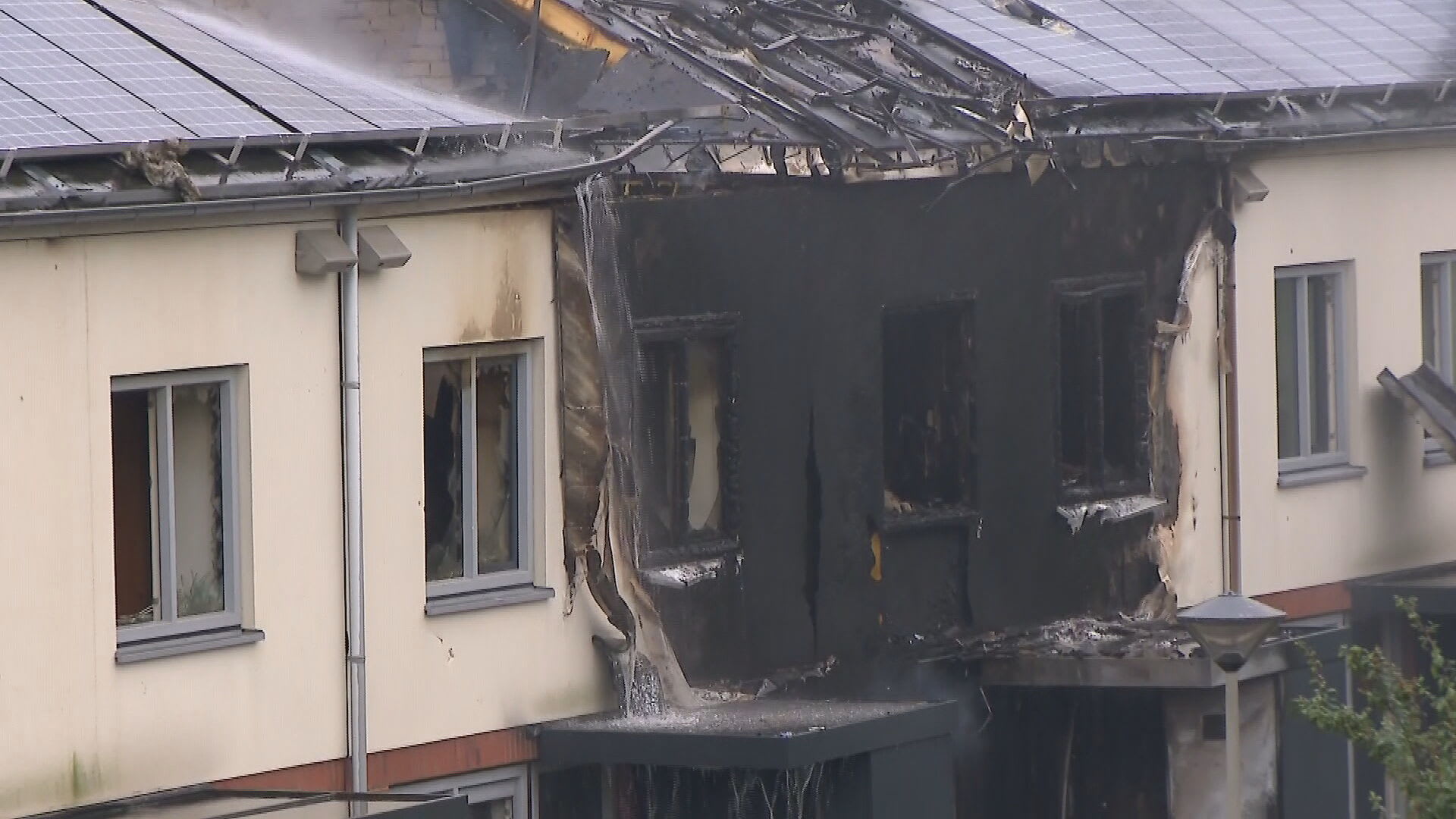 Bewoners van 24 woningen kunnen niet naar huis na grote brand Arnhem 