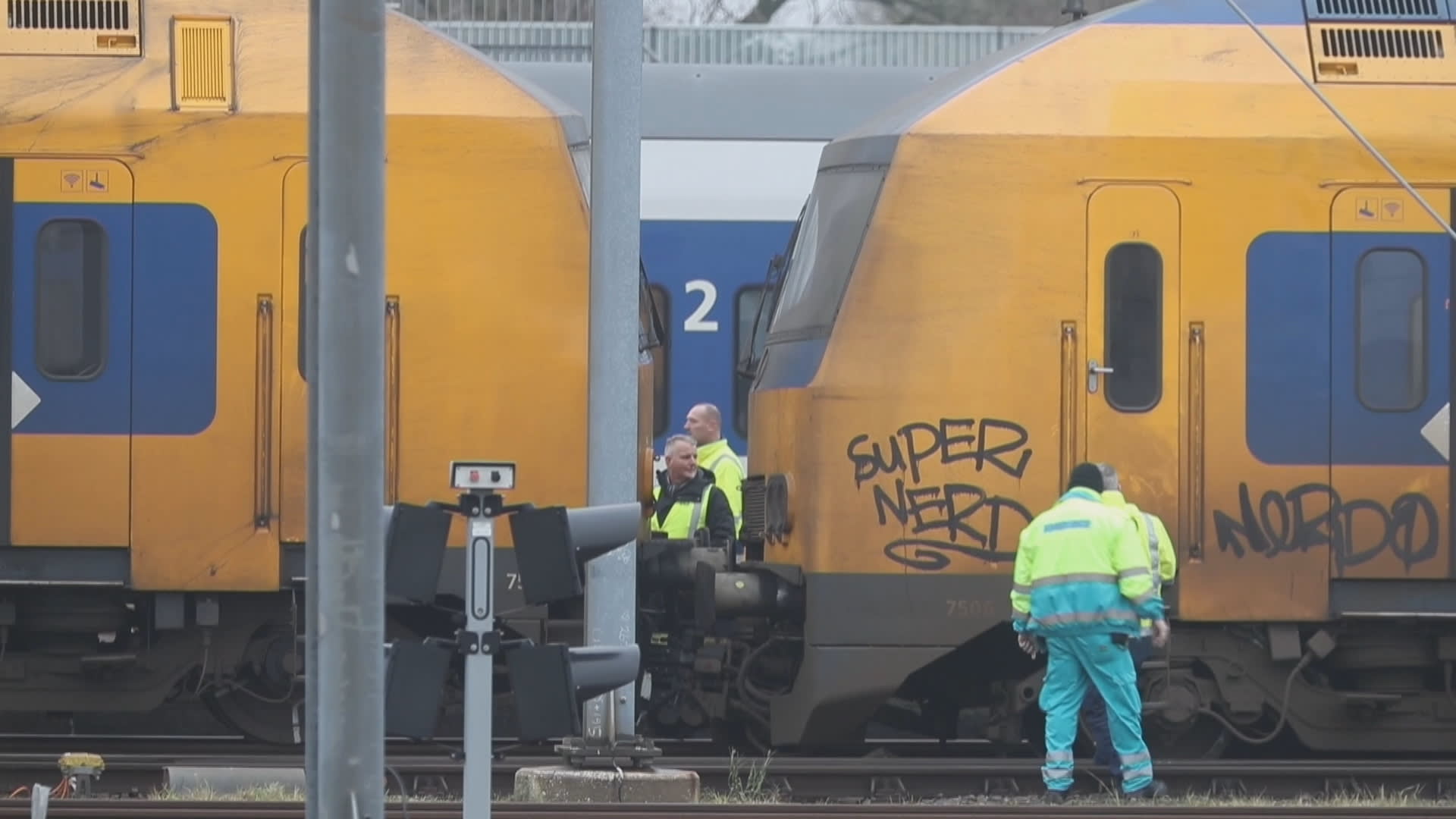 Ontspoorde trein bij Den Haag: tot morgenmiddag geen treinverkeer naar Ypenburg