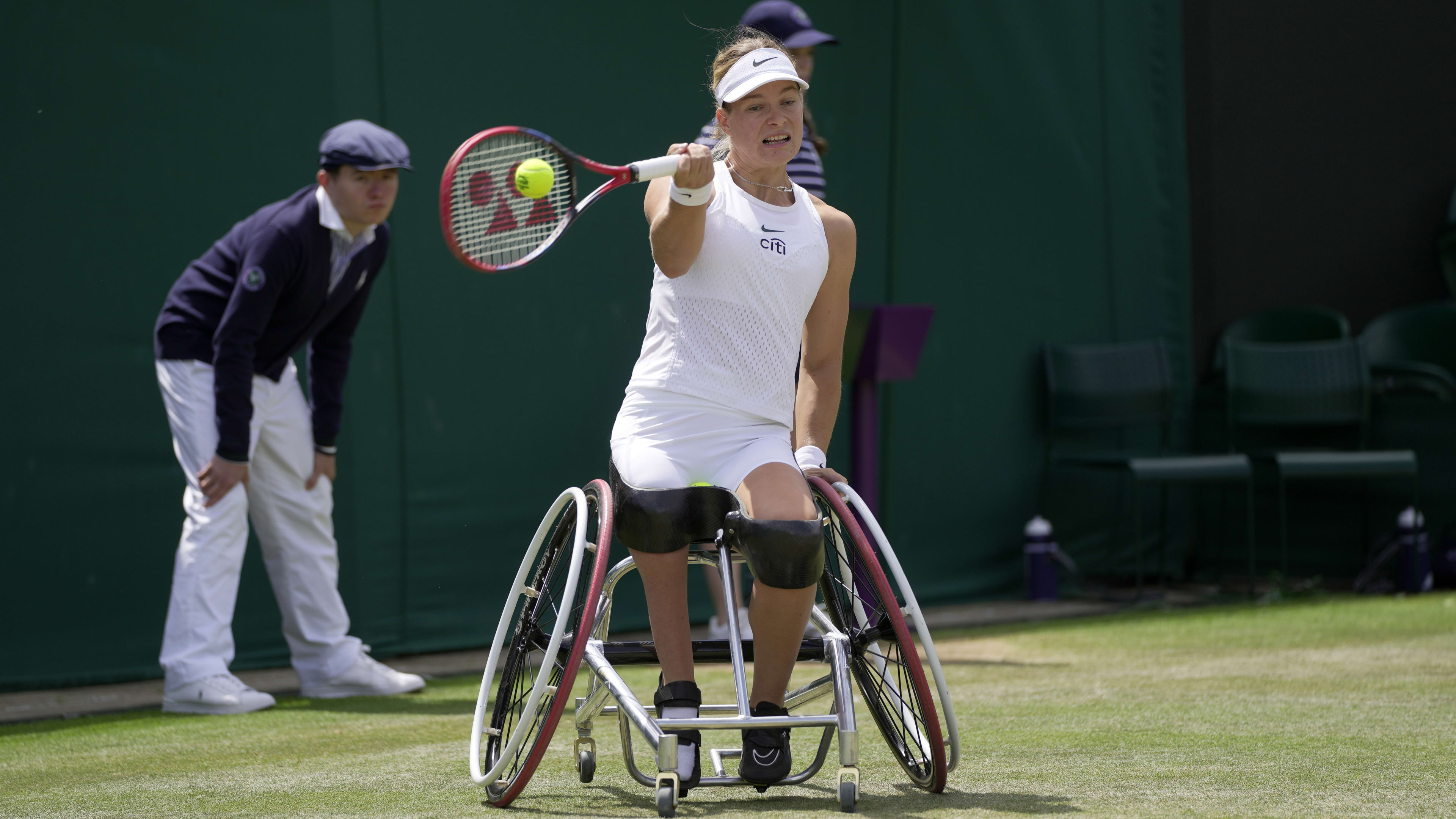 Rolstoeltennisster Diede de Groot wint Wimbledon voor de vijfde keer