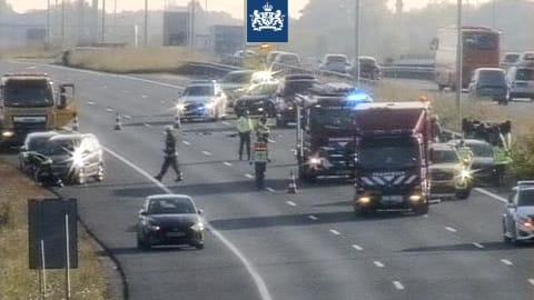 A4 en A12 dicht vanwege zware ongelukken met meerdere auto's, files lopen snel op