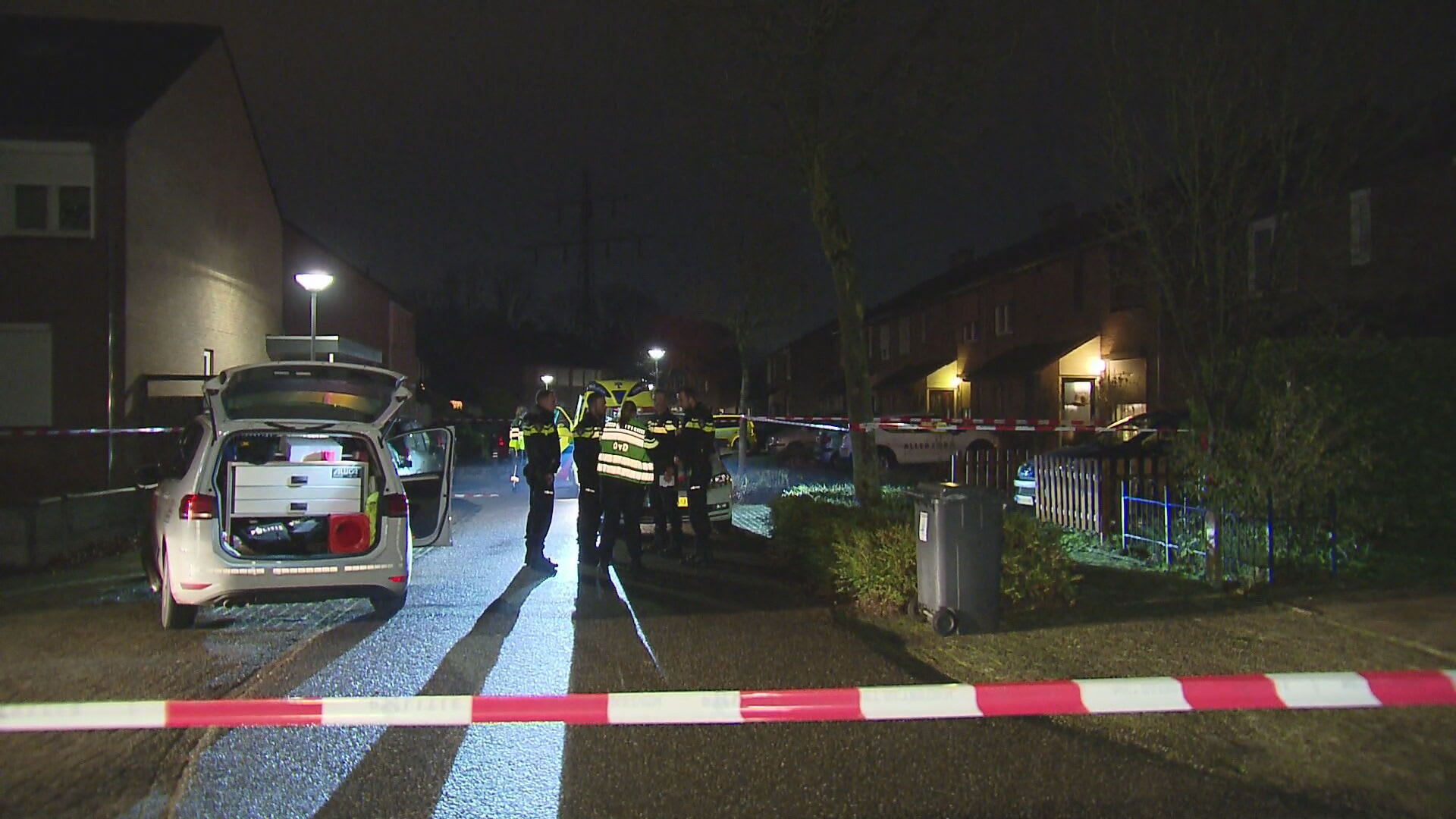 Vrouw (26) dood na steekpartij in Venlo: 'Hoorde eerst schreeuwen en getoeter van een auto'