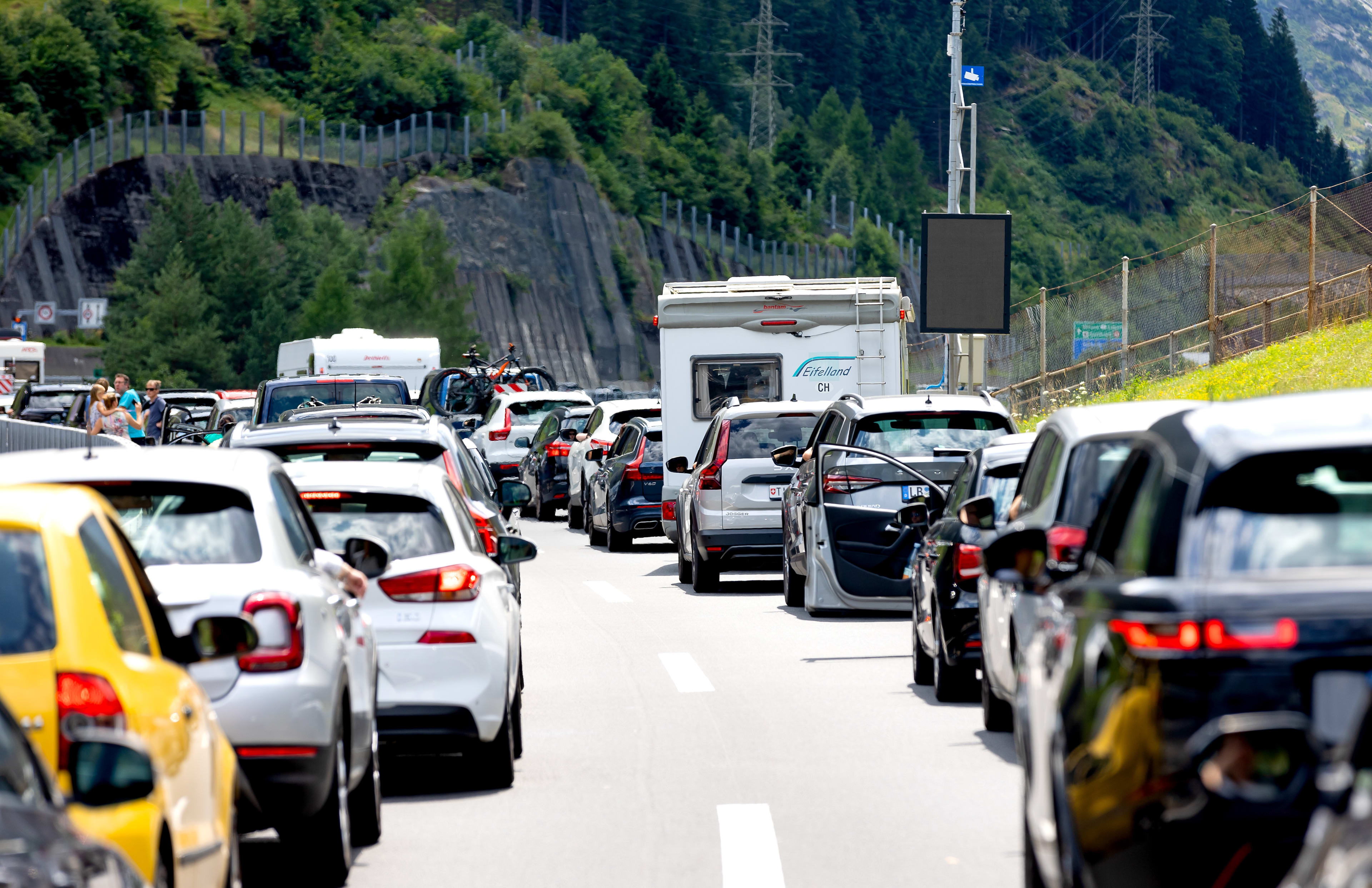 Enorme drukte op Europese wegen door vakantieverkeer, in Frankrijk bijna 1100 kilometer file