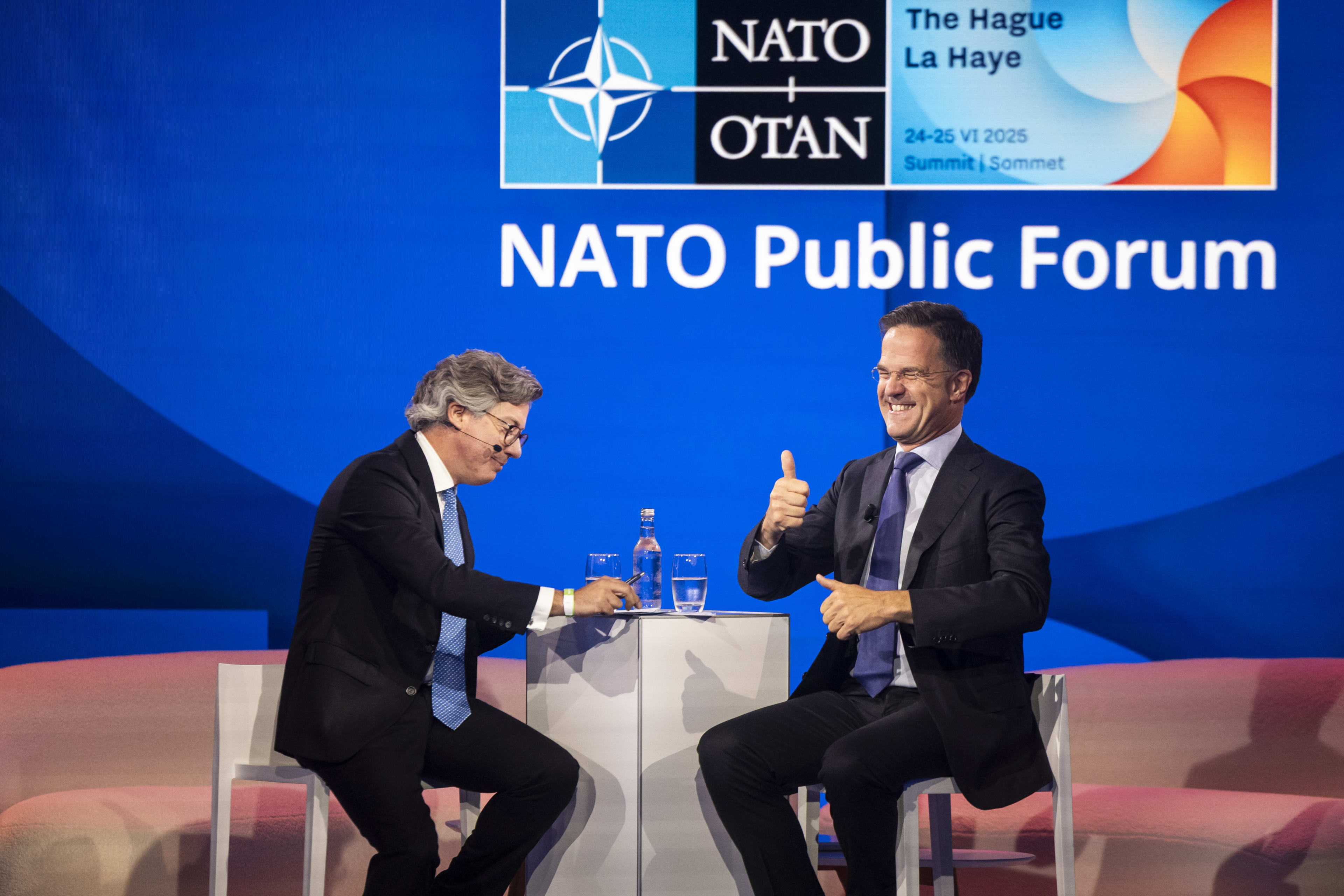 NAVO-top officieel geopend door Mark Rutte: 'Geweldig dat het hier is'