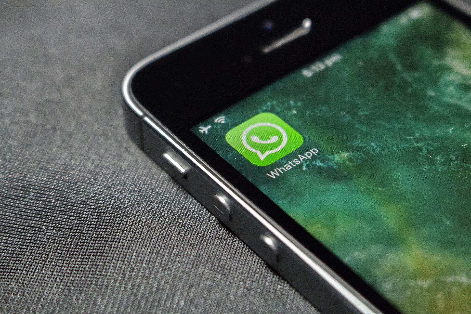 Whatsapp-oplichter kiest wijkagent als slachtoffer uit: 'Ik pak even mijn politiepas'