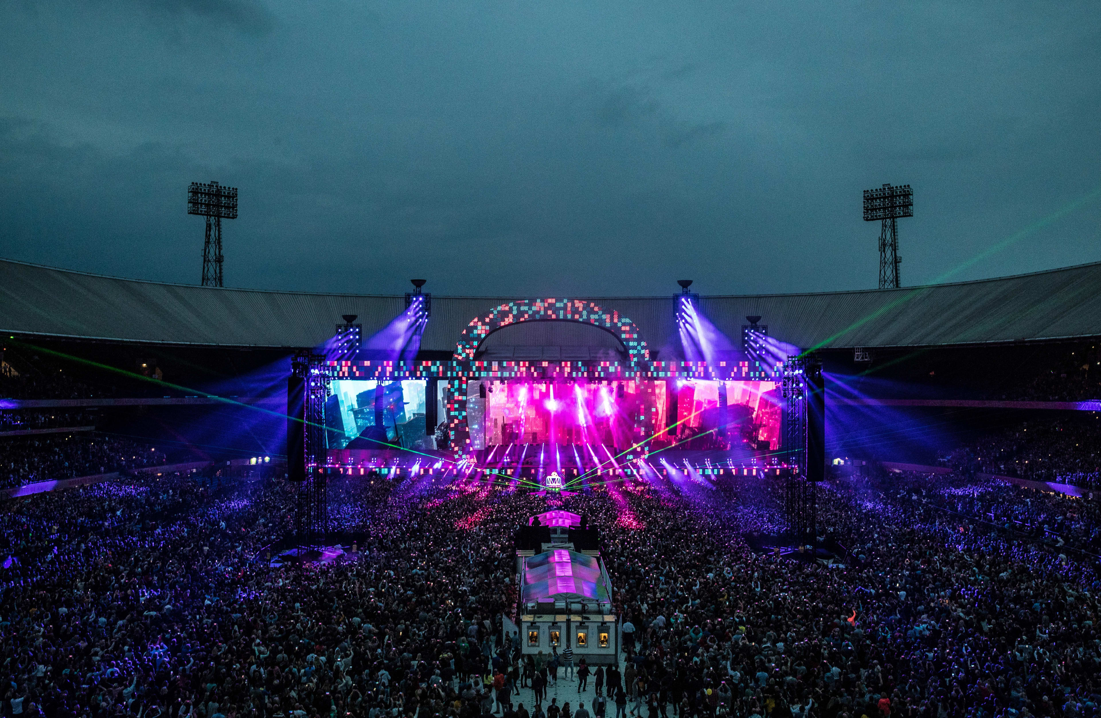 Binnenkort geen grote popconcerten meer in de Kuip