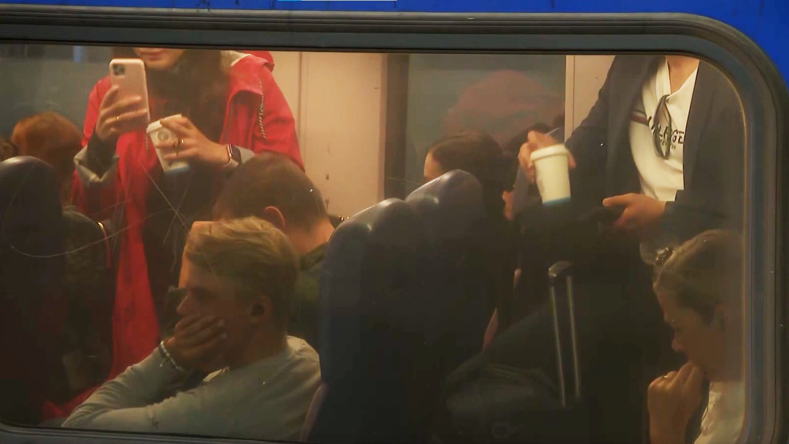 Passagiers moeten trein weer verlaten: 'Storing lijkt terug'