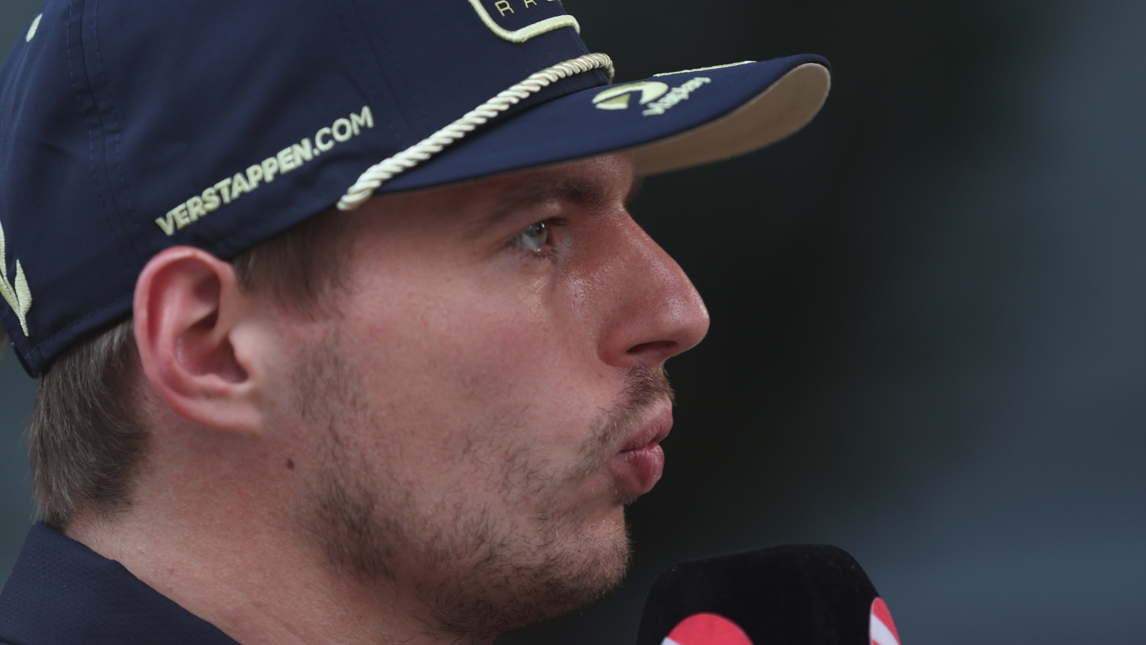 Onverslaanbaar: wereldkampioen Max Verstappen wint in Qatar