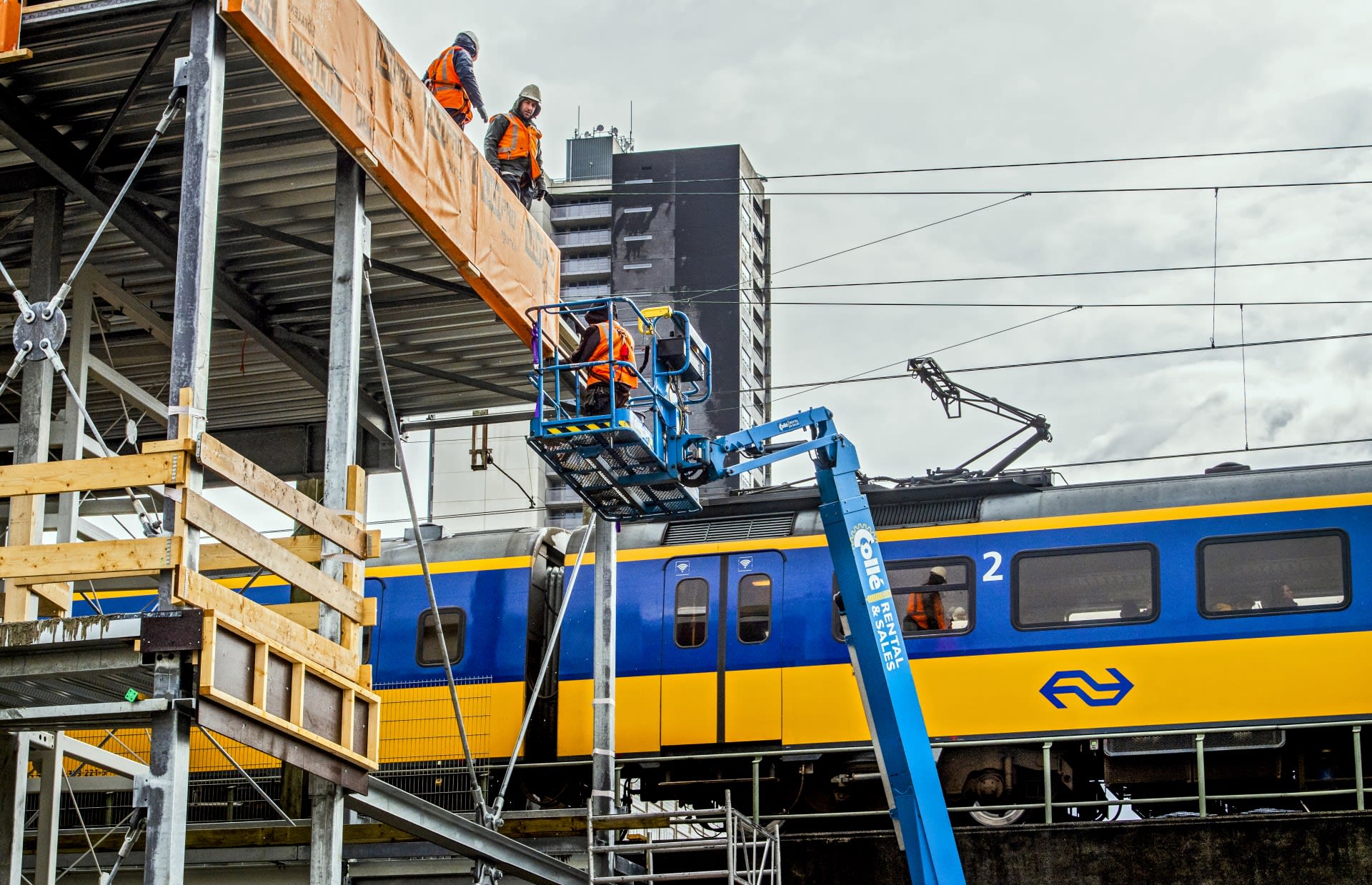 Kabinet gaat treinstations en snelwegen een flinke opknapbeurt geven