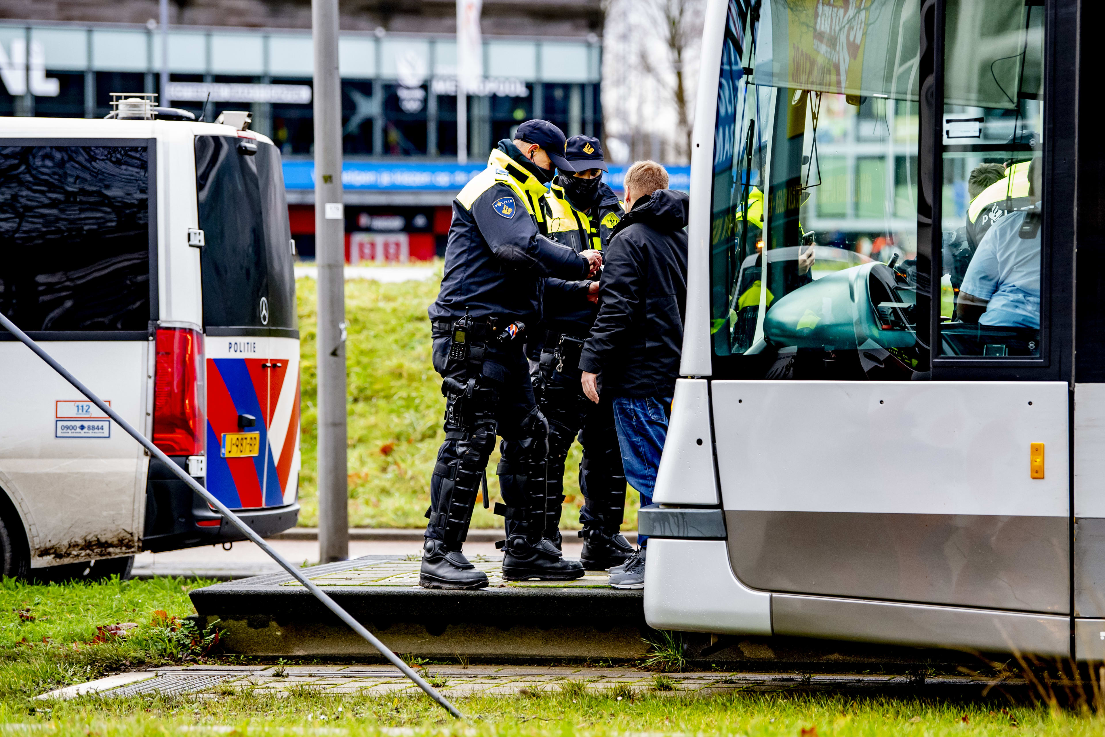 Aantal aangehouden relschoppers rond Klassieker opgelopen naar 78