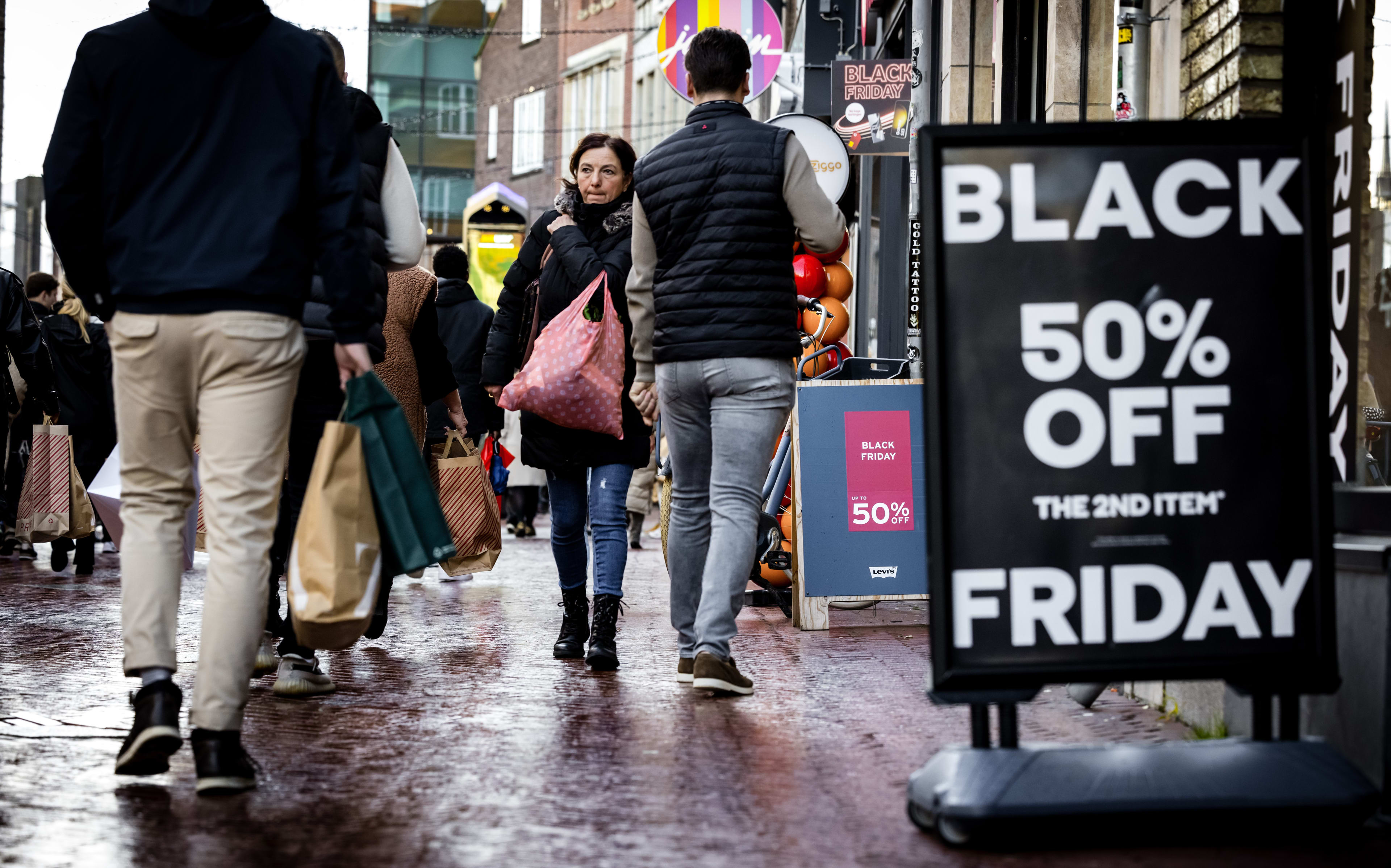 Kassa's rinkelen harder dan ooit tijdens Black Friday