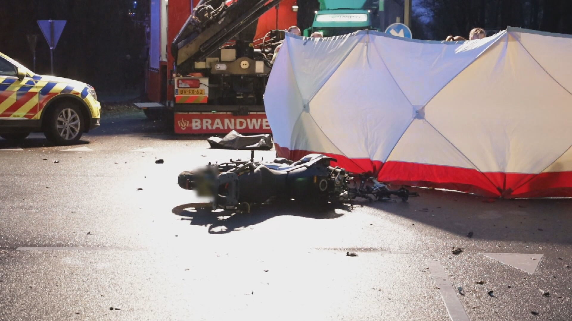 Motorrijder dood na aanrijding met politieauto in Arnhem