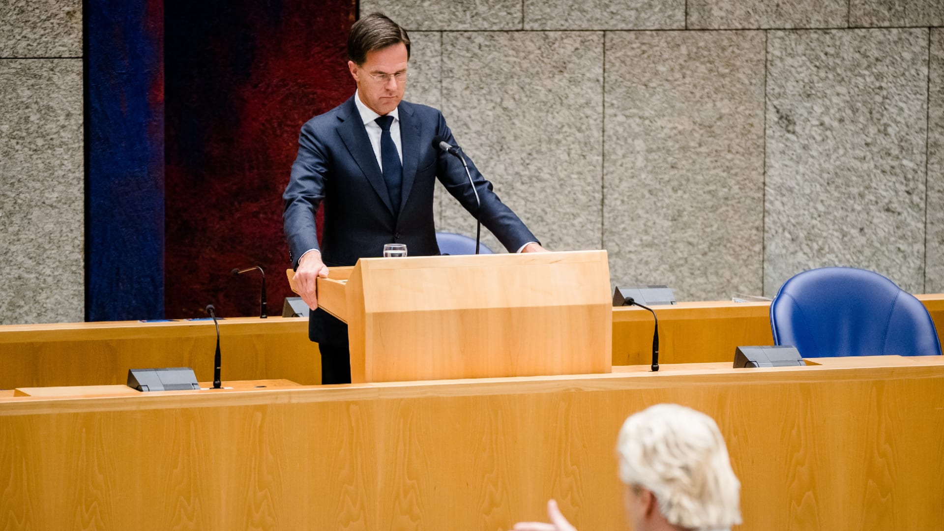 Tweede Kamer debatteert vandaag over omstreden avondklok