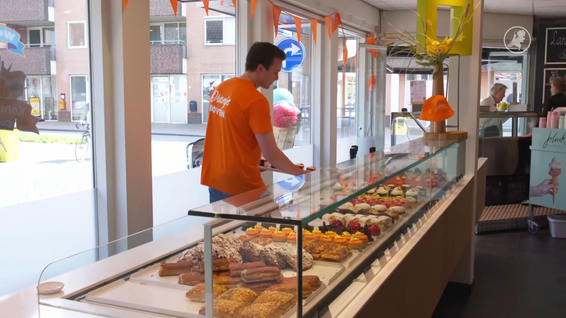 Gaat het koningsfeest in Doetinchem wel door om uitvaart paus?