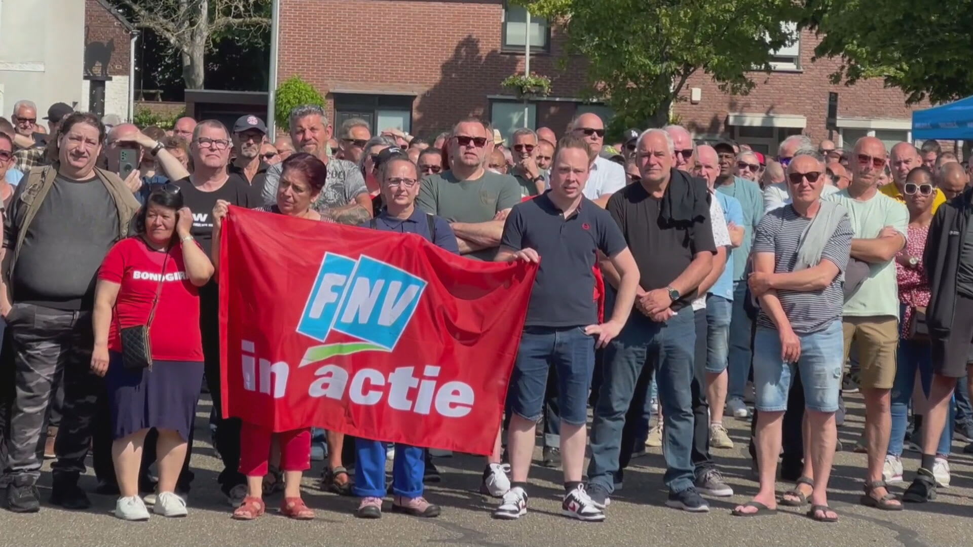 SP wil debat met Rutte om ontslag van helft werknemers VDL Nedcar