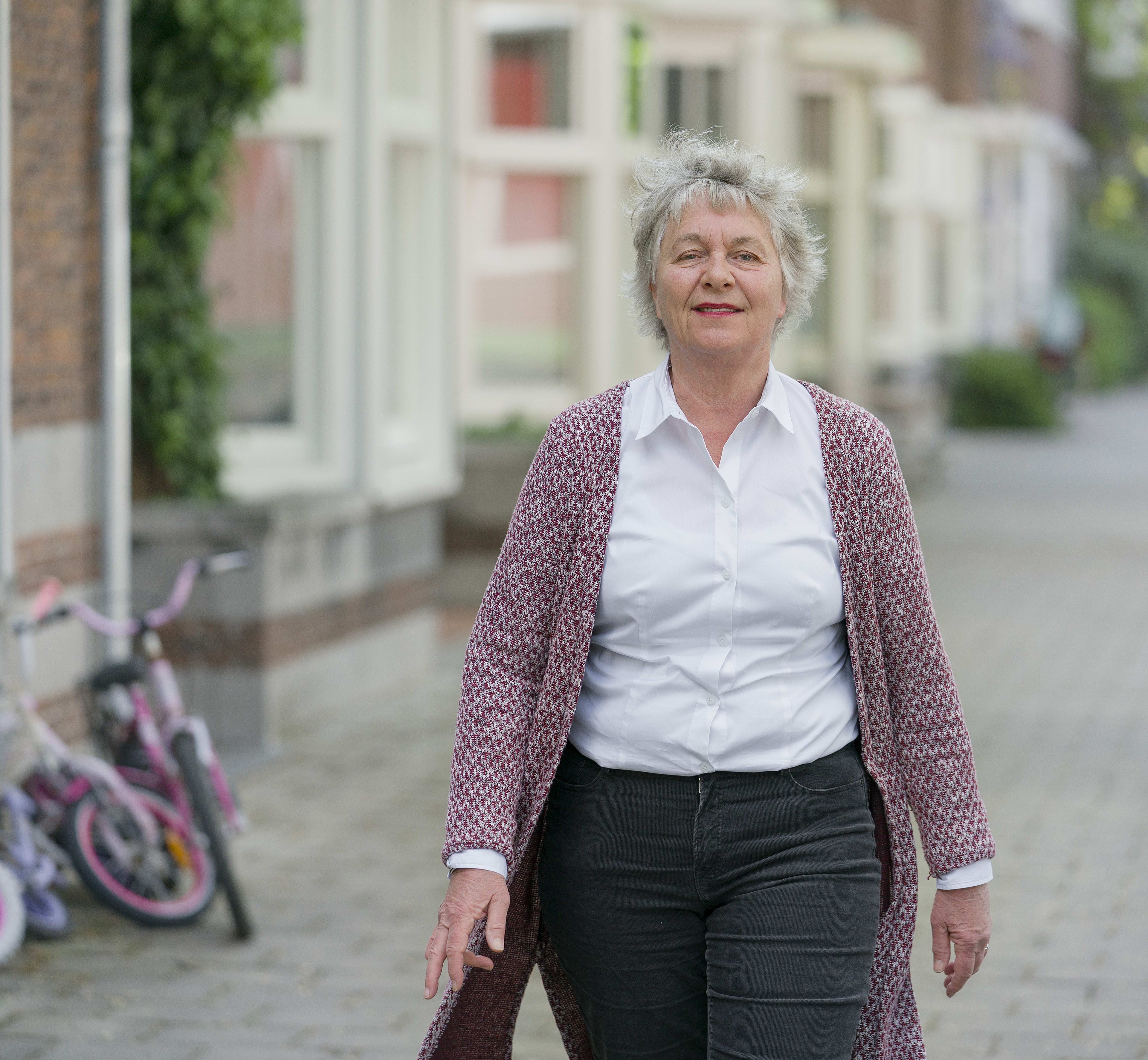 Etiquettedeskundige Beatrijs Ritsema (69) overleden: 'Haar adviezen zorgden voor discussies aan ontbijttafel'