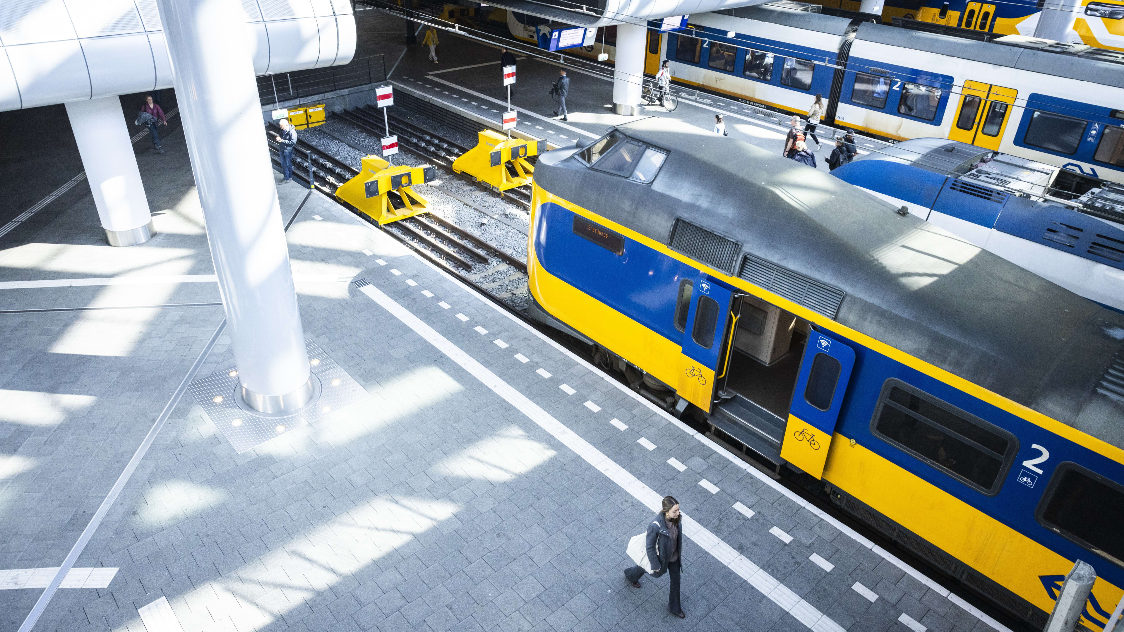 NS treft voorbereidingen voor extreme hitte en zet airco's in bepaalde treinen lager