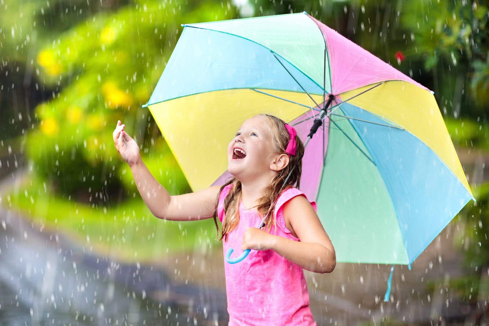 Waarom de regen zo lekker ruikt na een periode van droogte | Hart van