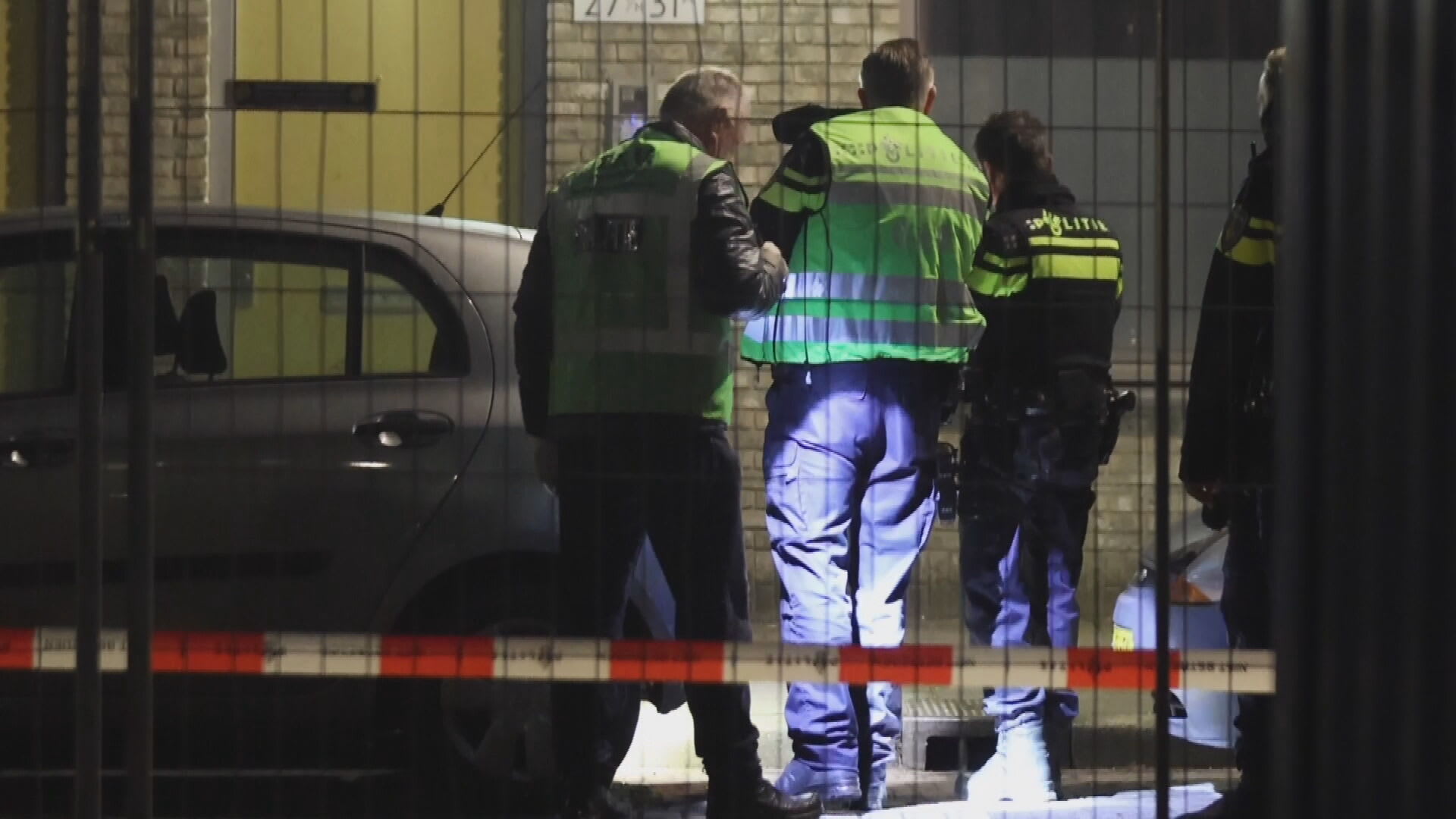 Buurt in Den Haag opgeschrikt door bloederige explosie: 'Er lag hier een hand'