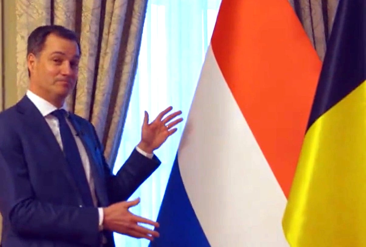 Belgen ondersteboven van blunder met Nederlandse vlag tijdens bezoek Rutte