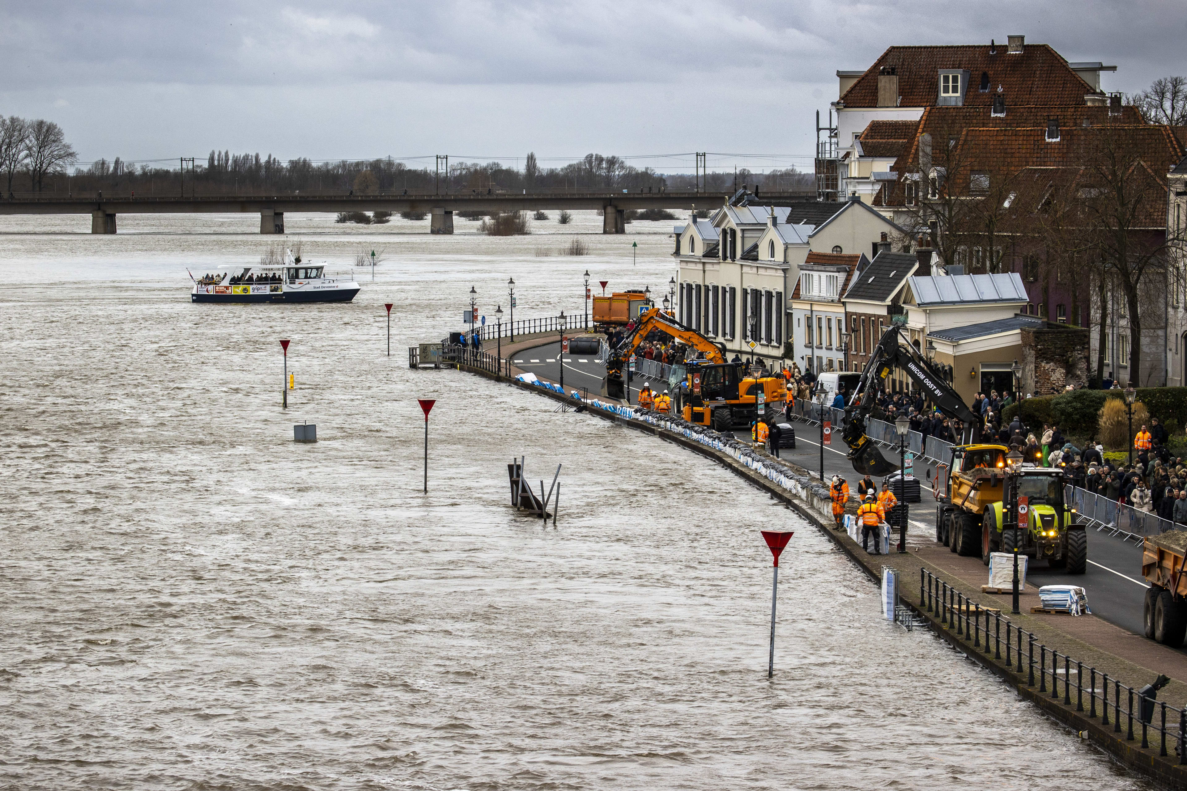 Waterstand grote rivieren stijgt begin januari weer, zo check je of je gevaar loopt