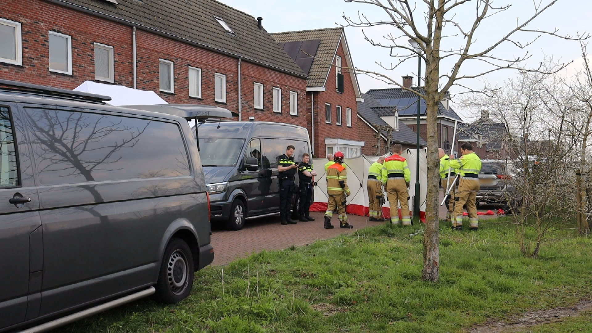 'Kind overleden bij steekpartij Boekel, tweede kind zwaargewond': groots onderzoek politie