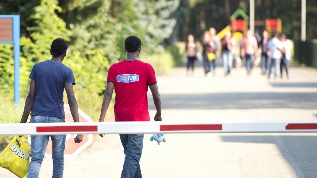 Grote moeite om asielzoekers te plaatsen: COA benadert hotels en vakantieparken voor opvang