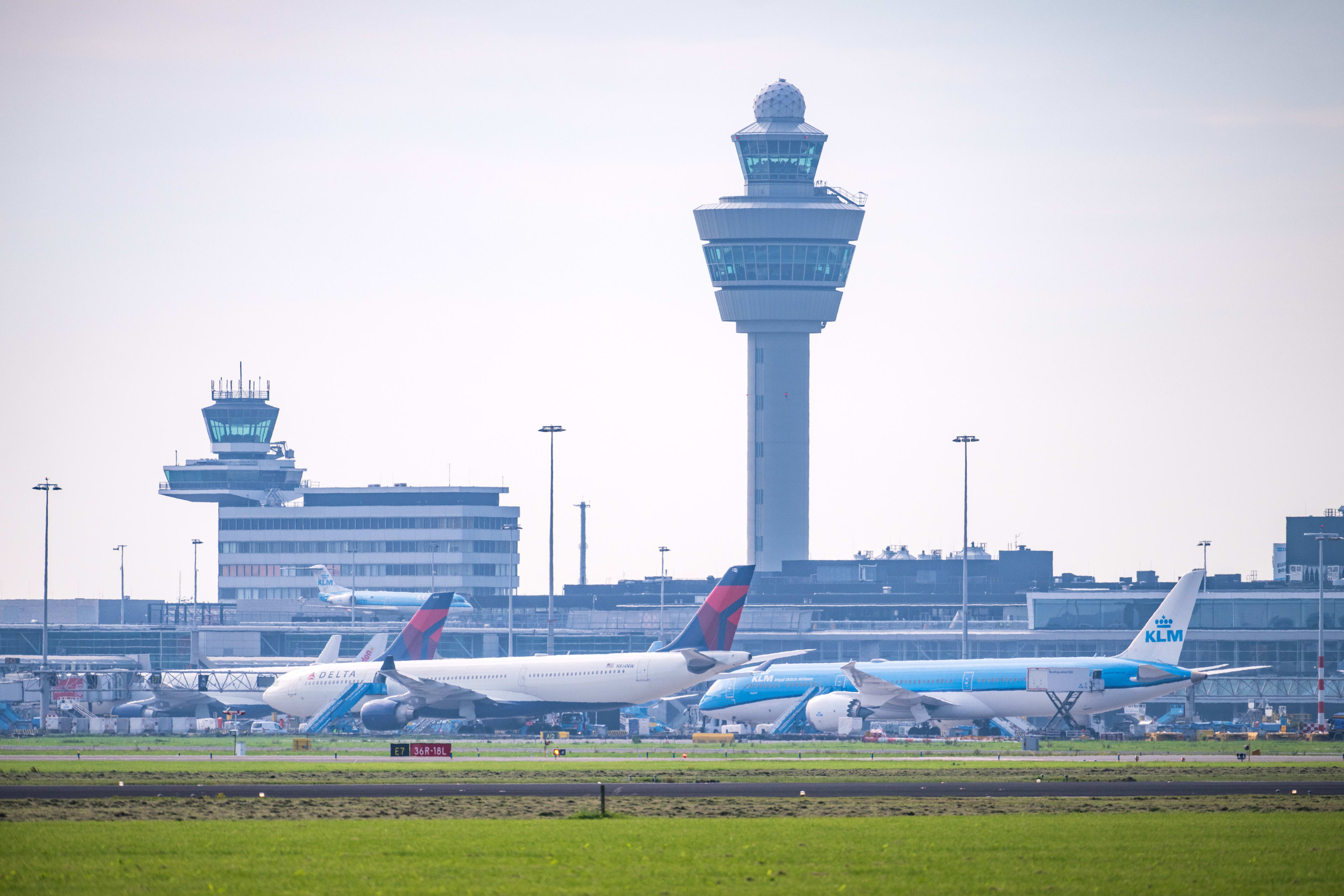 Vluchten vanaf Schiphol geannuleerd om staking grondpersoneel