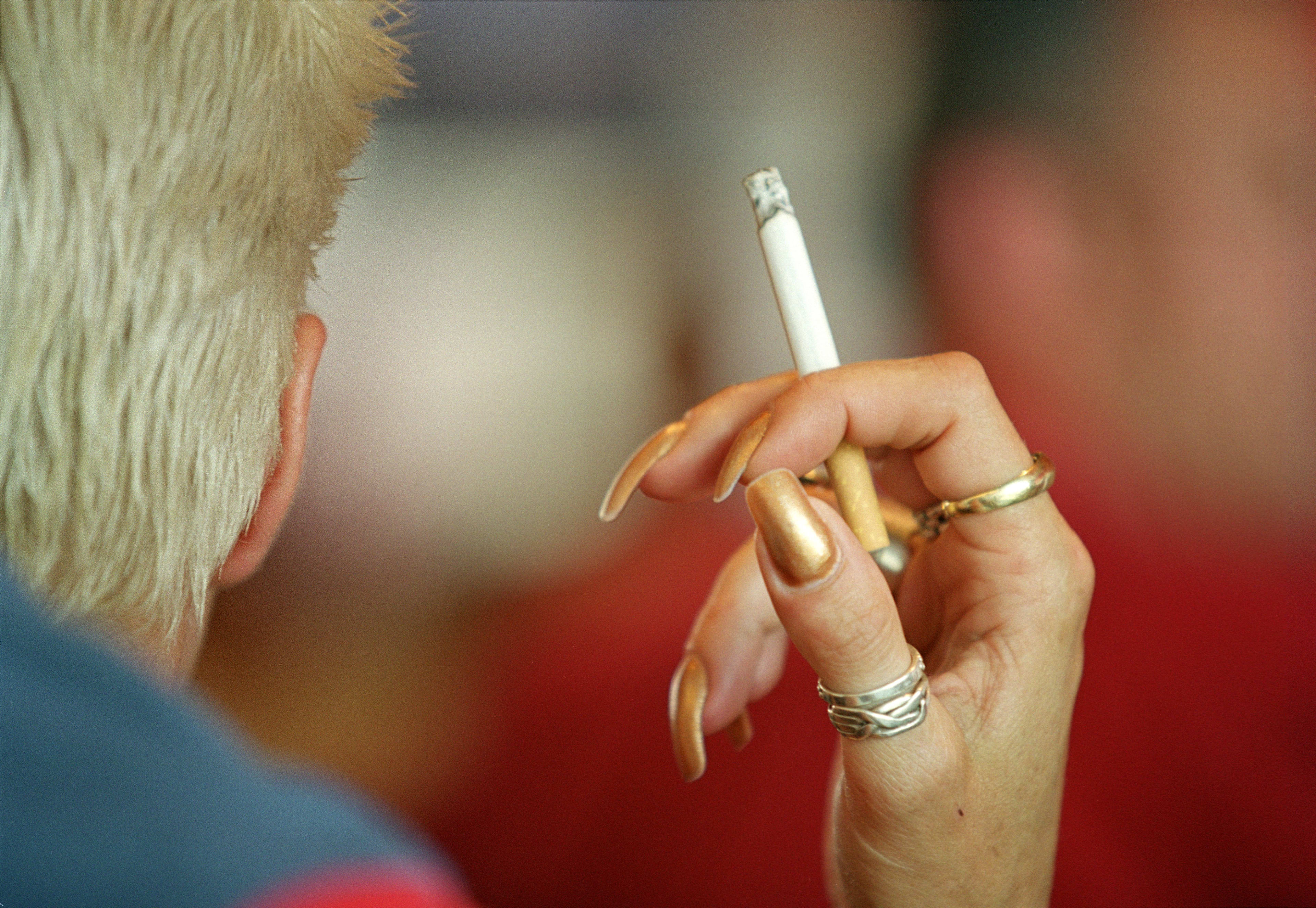 Experts waarschuwen: acrylkunstnagels kunnen heftige allergische reacties veroorzaken