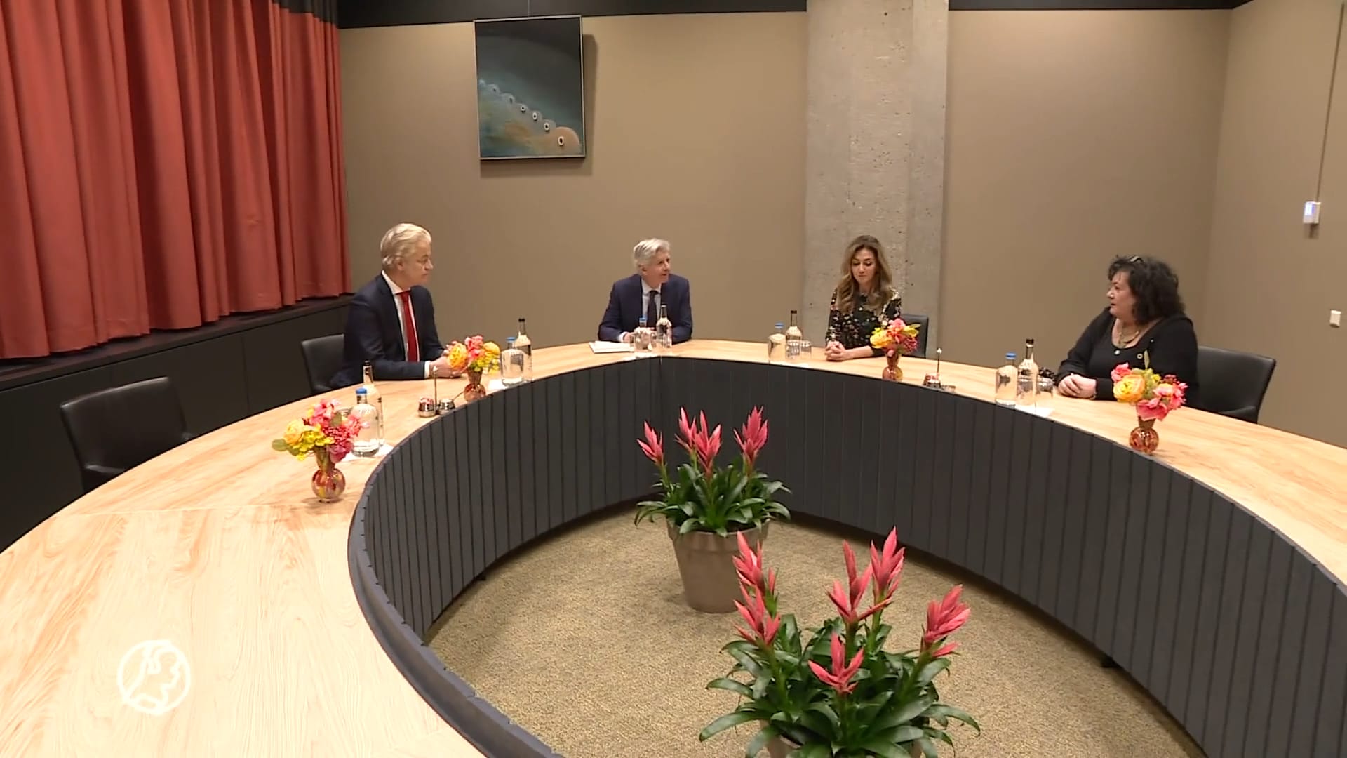 PVV, VVD en BBB praten ook maandag verder: 'Het land heeft een bestuur nodig'