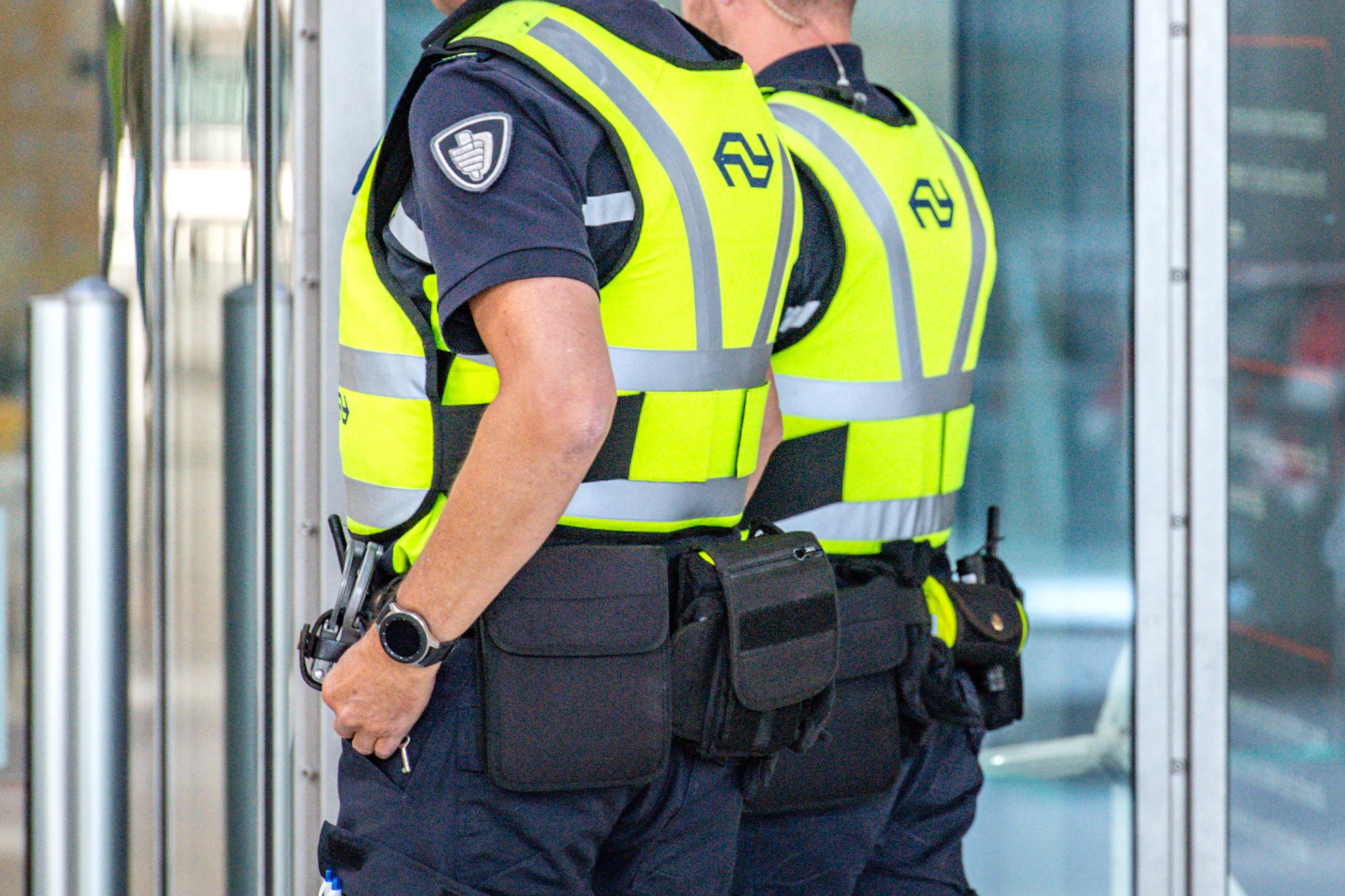 NS-medewerker op spoor geduwd tijdens mishandeling op station Gouda 