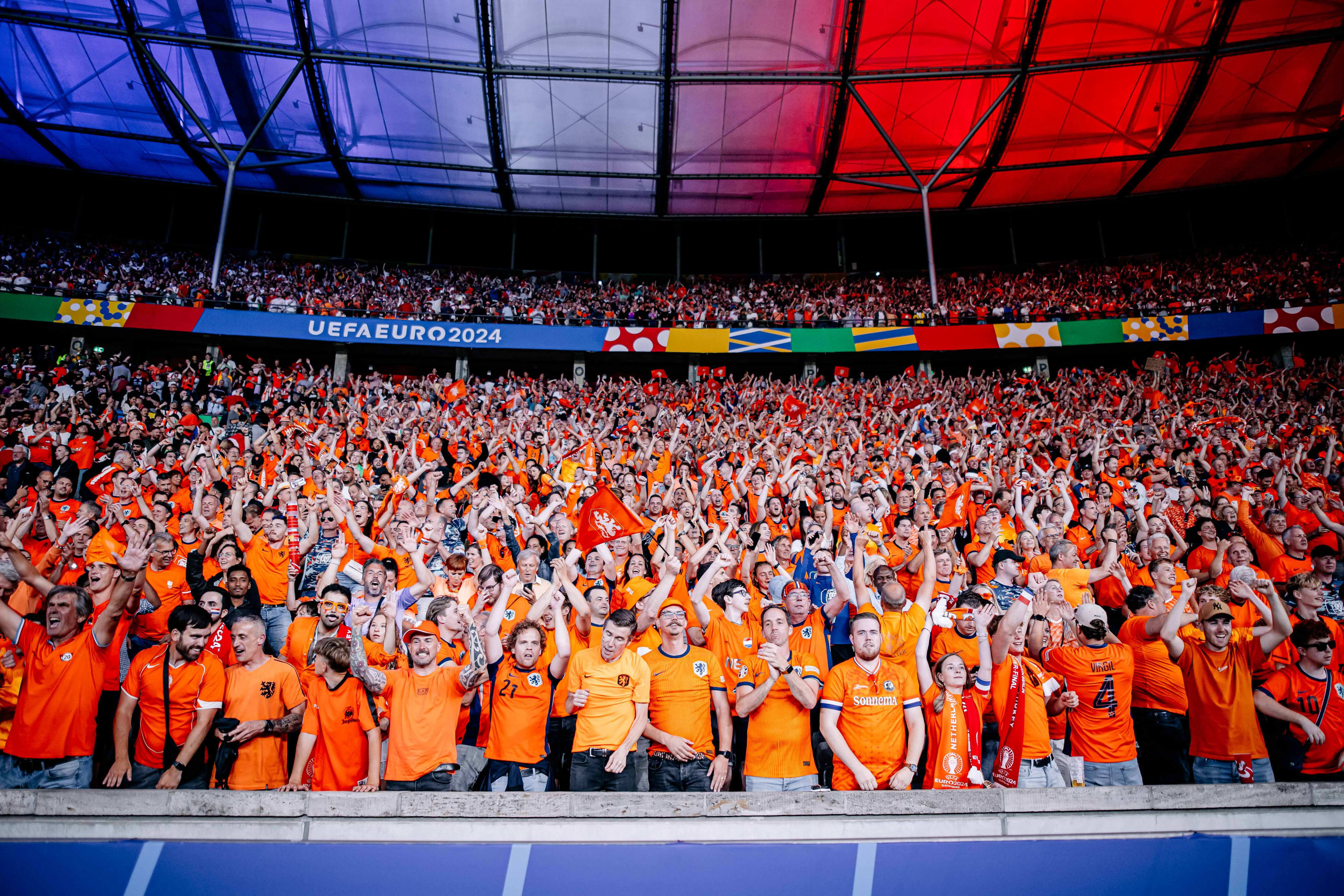 Kaarten voor halve finale EK aangeboden voor honderden euro's