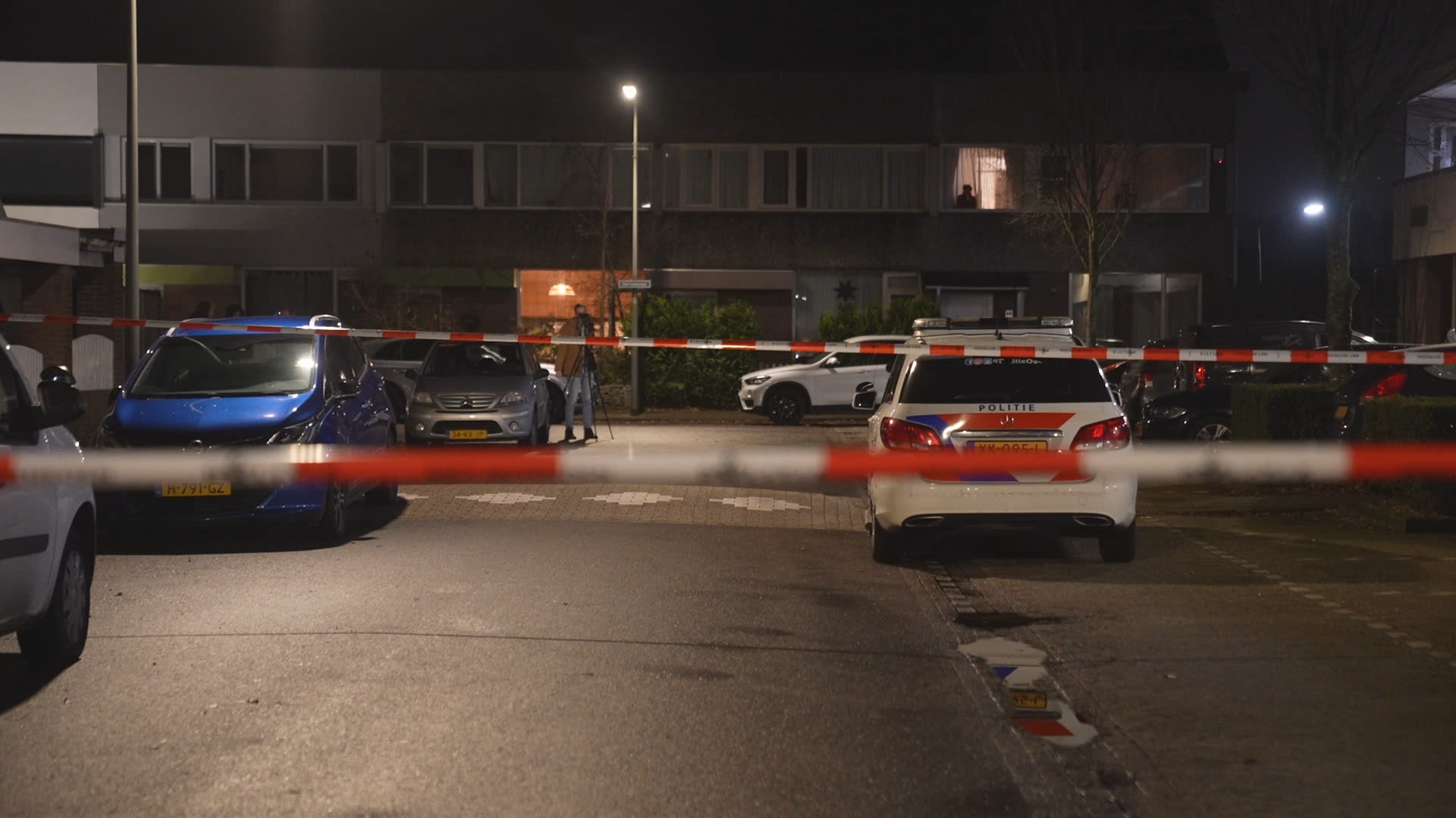 Man (23) dood gevonden in woning Oss, twee vrouwen opgepakt