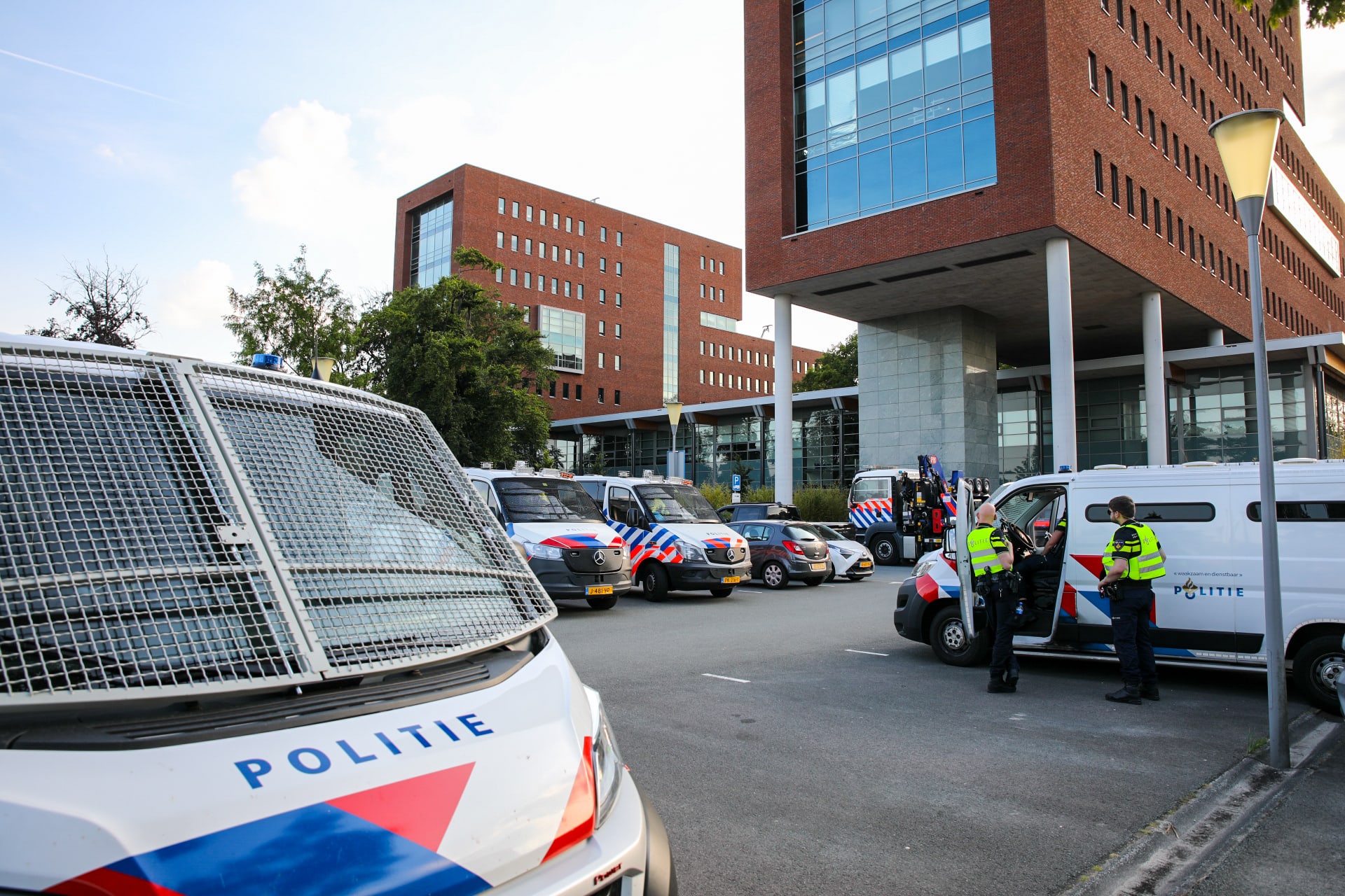 Noodverordening in Apeldoorn uit vrees voor boerenprotest bij politiebureau