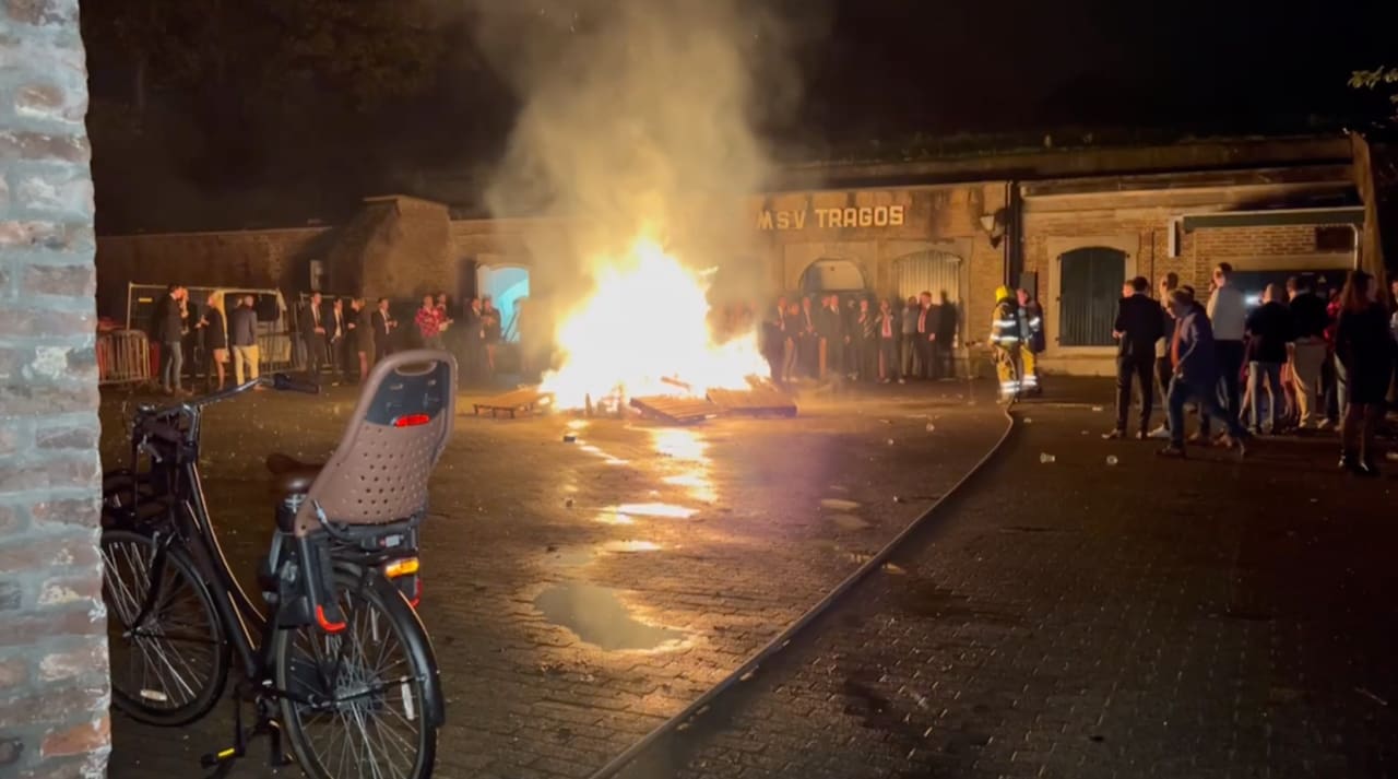 Agressieve studenten bedreigen brandweerlieden in Maastricht