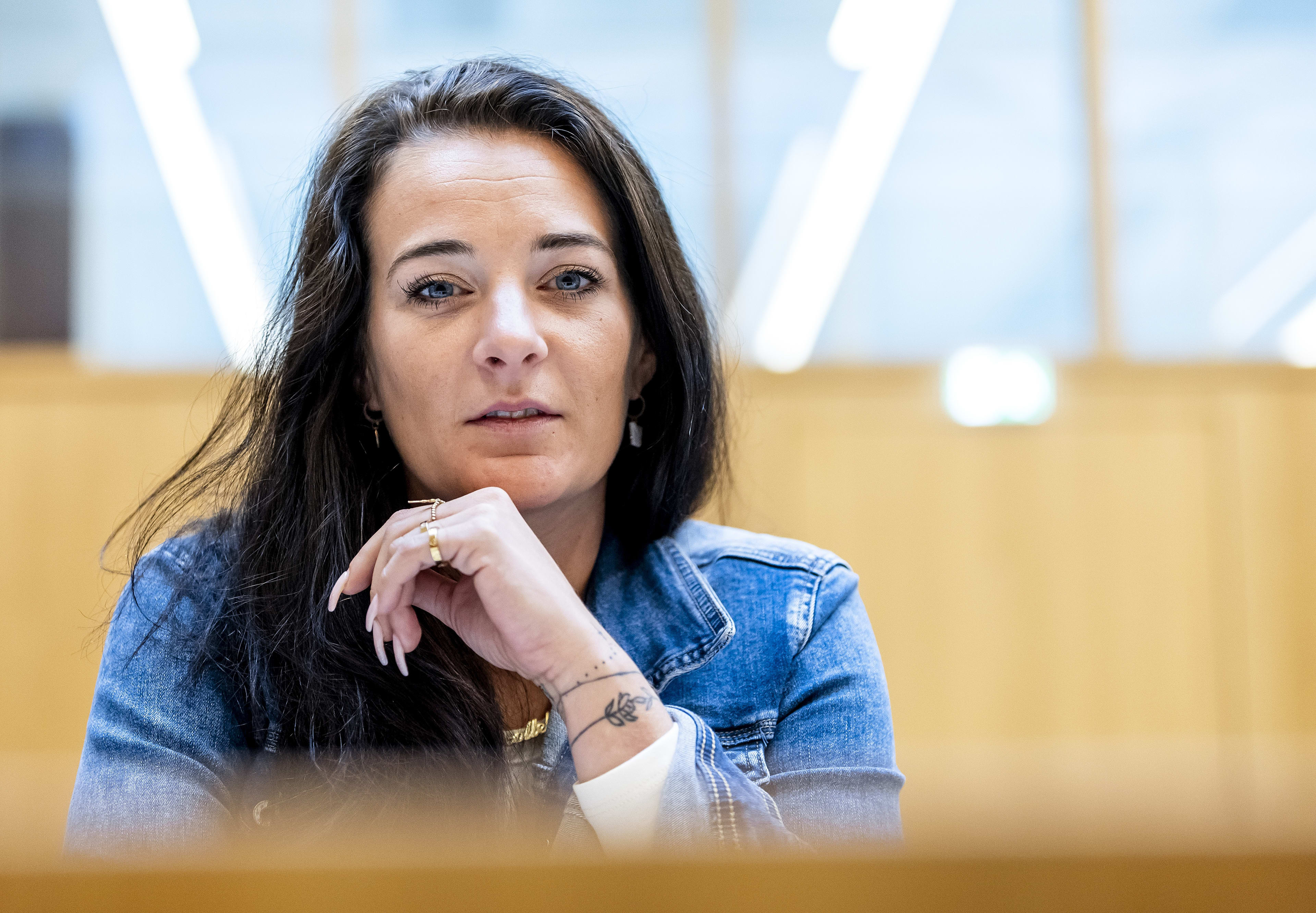 Nicol Kremers heeft PTSS-terugval: 'Veel oud zeer bij haar'