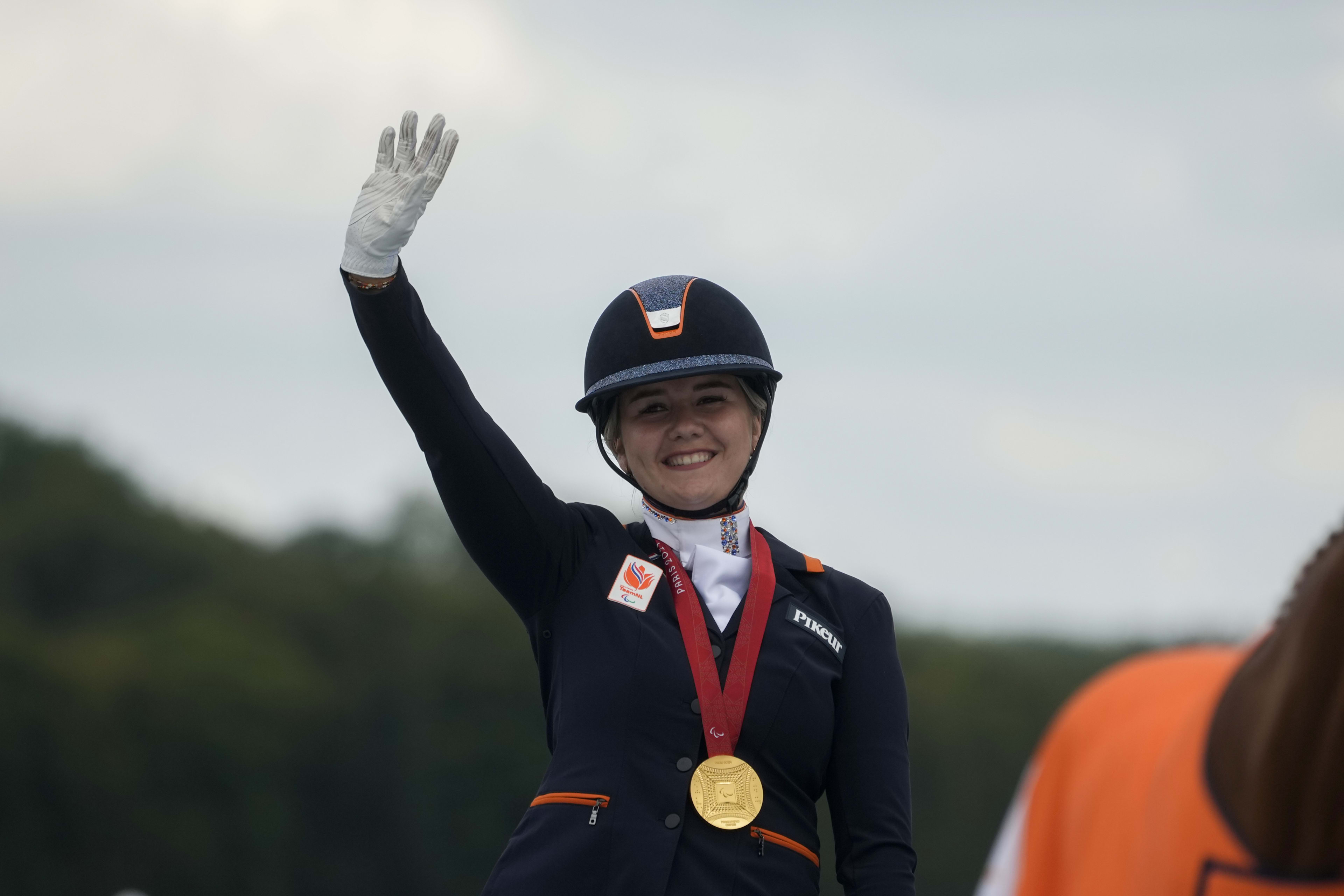 Weer goud! Dressuuramazone Haerkens pakt tweede winst tijdens Paralympische Spelen