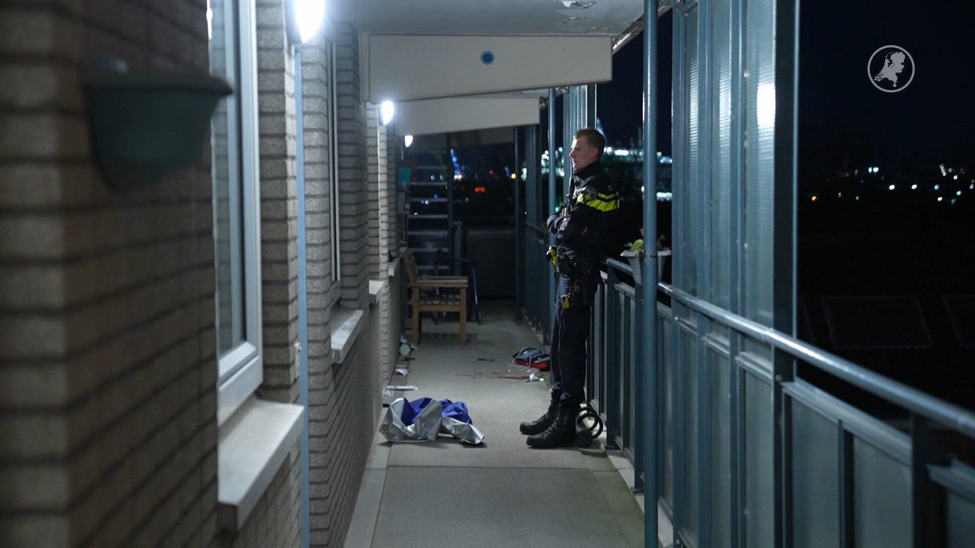 Man (62) zwaargewond bij steekpartij en laat flink bloedspoor achter | Hart van Nederland