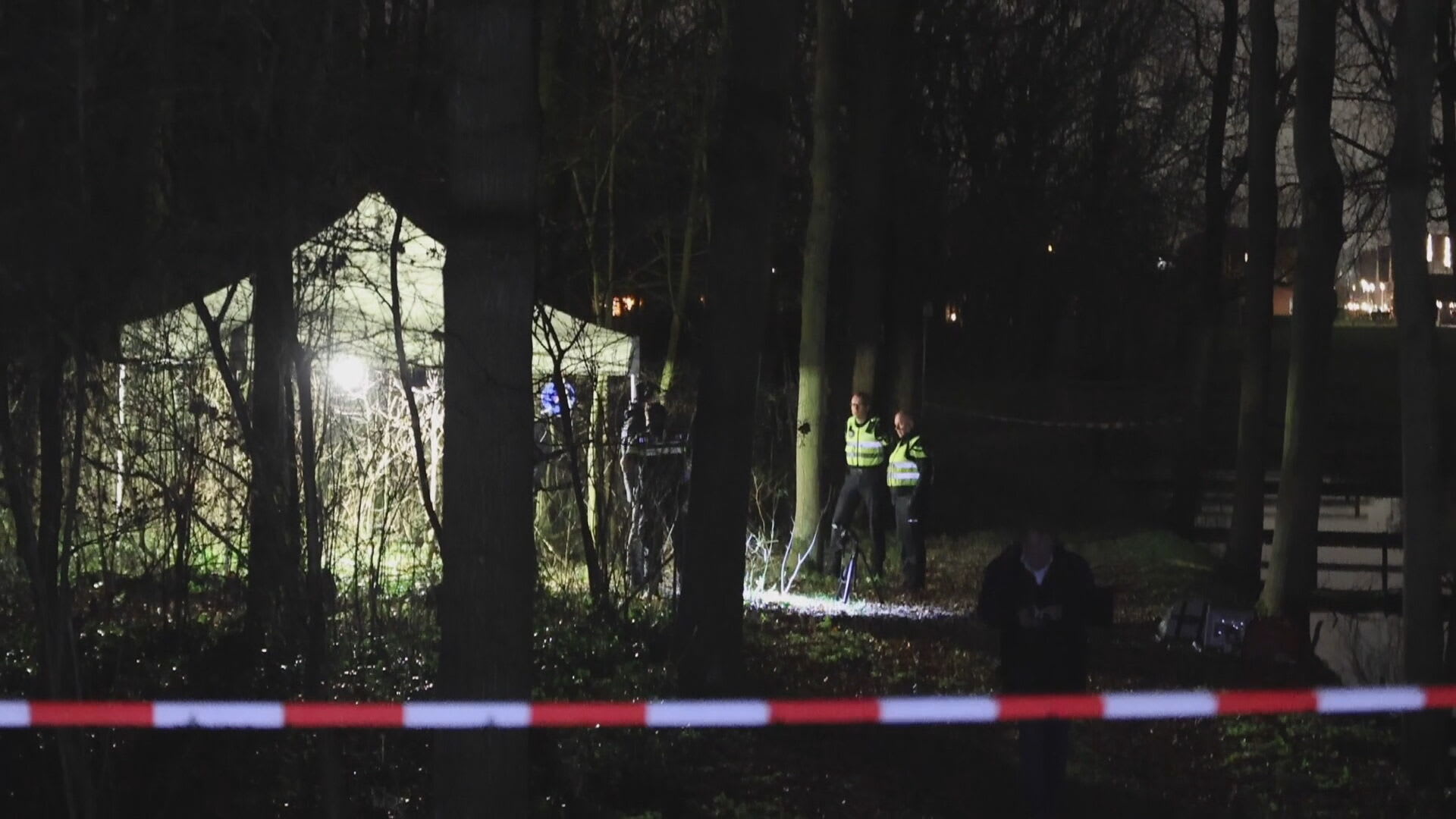 Foetus gevonden in park in Den Haag: 'We zijn bezorgd om de moeder'