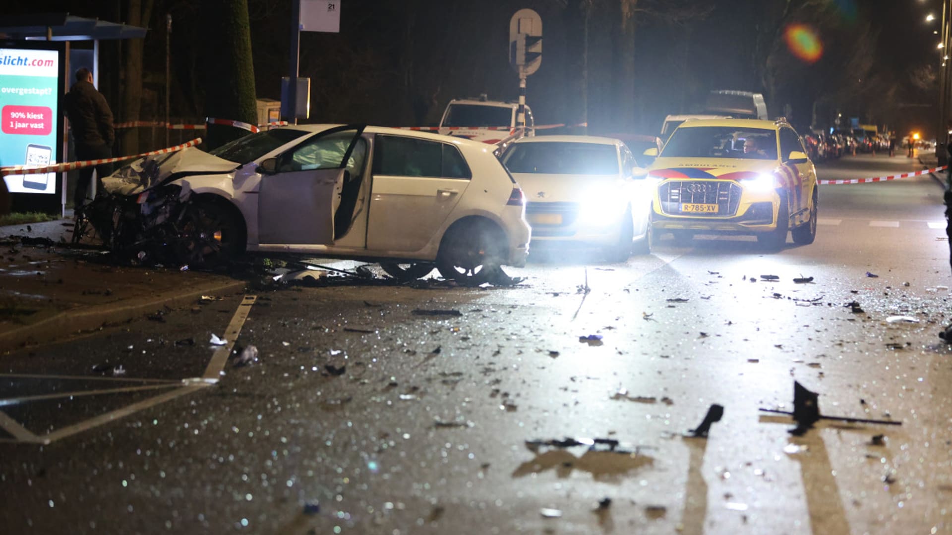 Gewonden bij ernstig ongeval met meerdere auto's in Den Haag