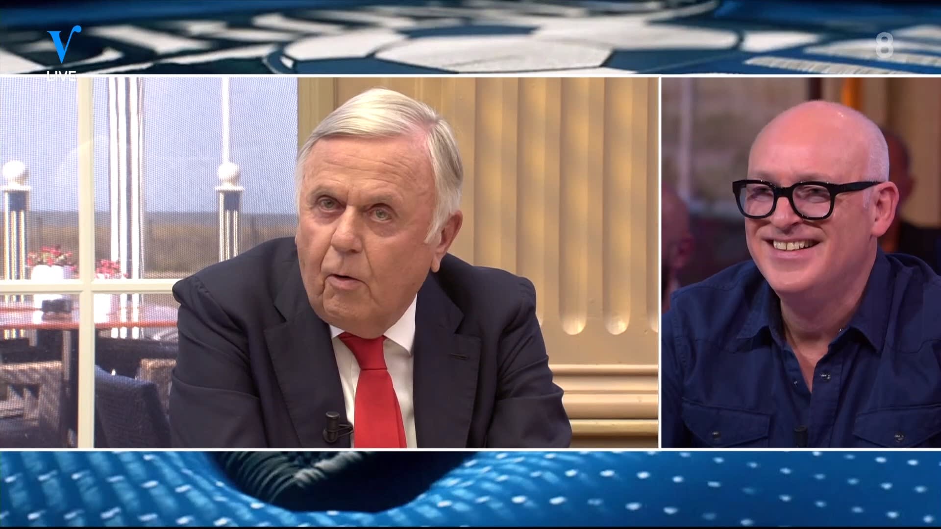 René ziet Harry Mens en Theo Hiddema ruziën op tv